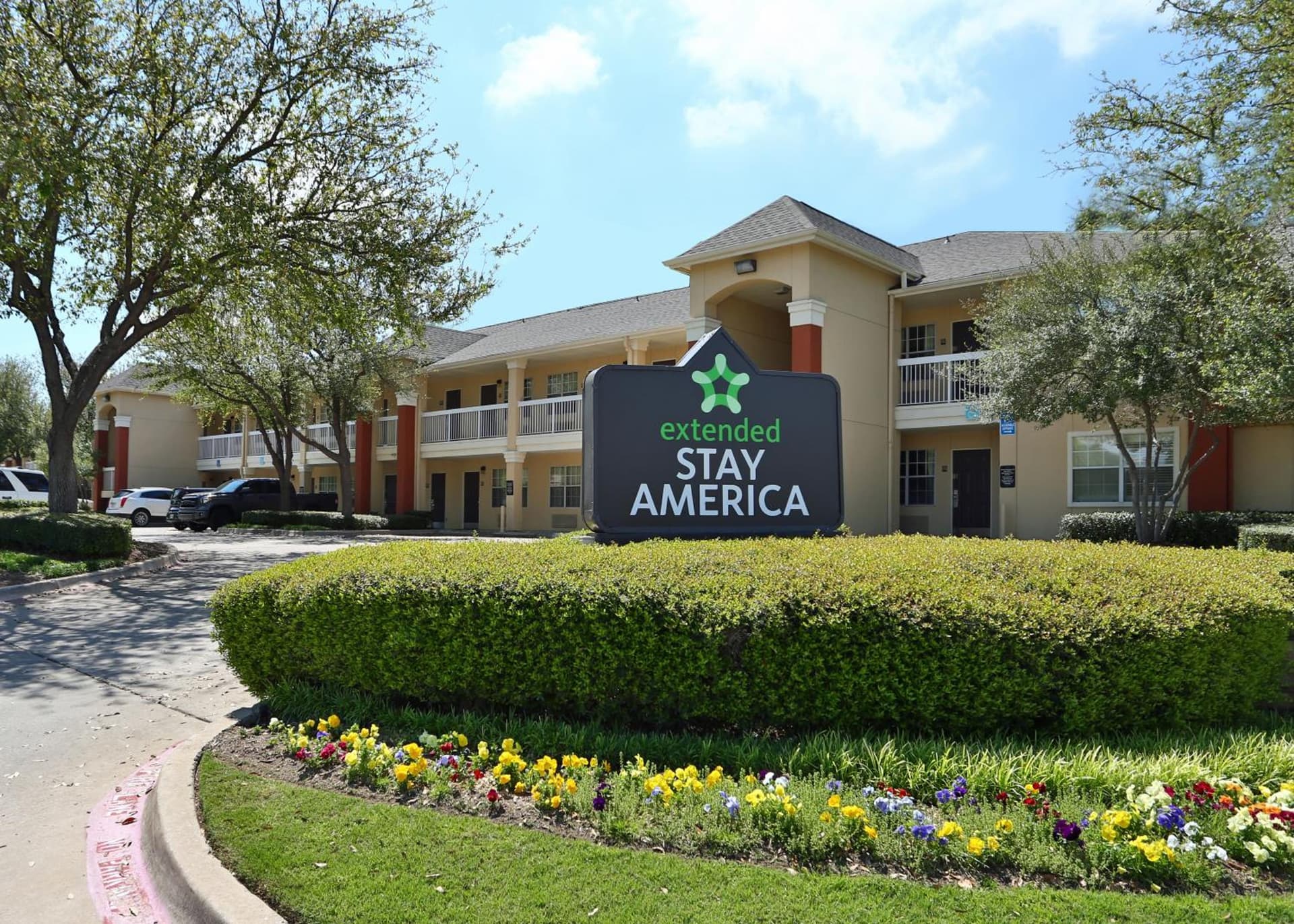 Extended Stay America Suites - Fort Worth - Medical Center exterior or lobby in Fort Worth, TX — main listing photo