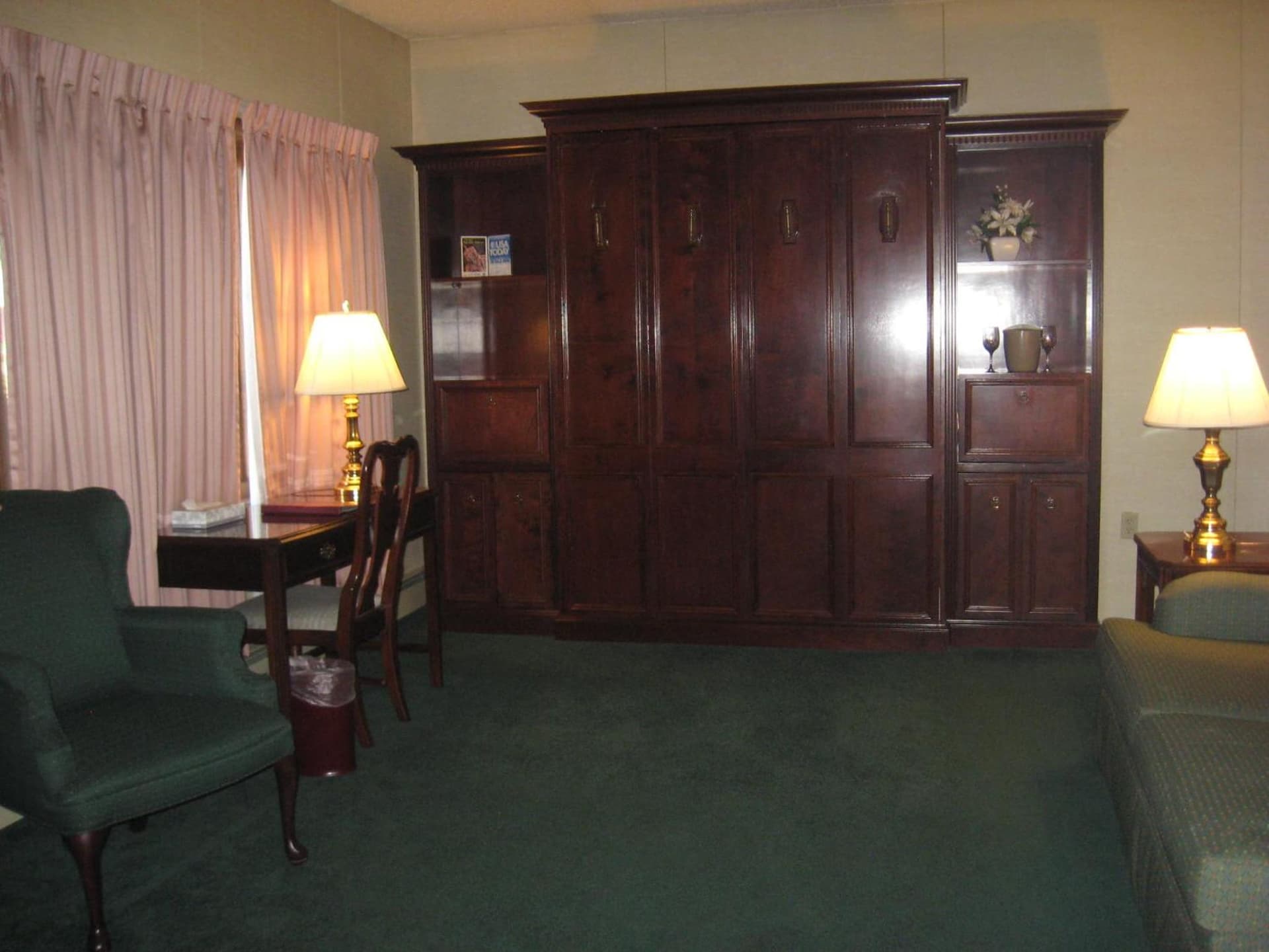 Lockport Inn and Suites property views in Lockport, NY — gallery photo 3