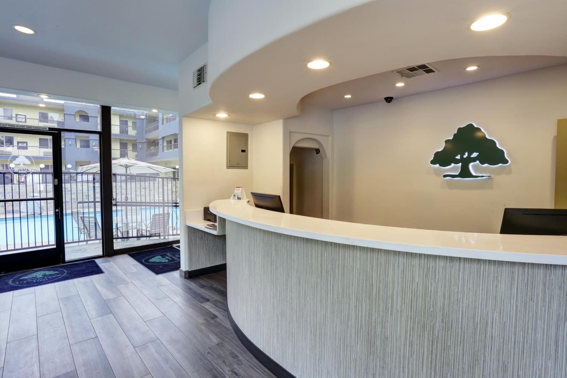 Pasadena Inn at Old Town, Los Angeles property views in Pasadena, CA — gallery photo 3
