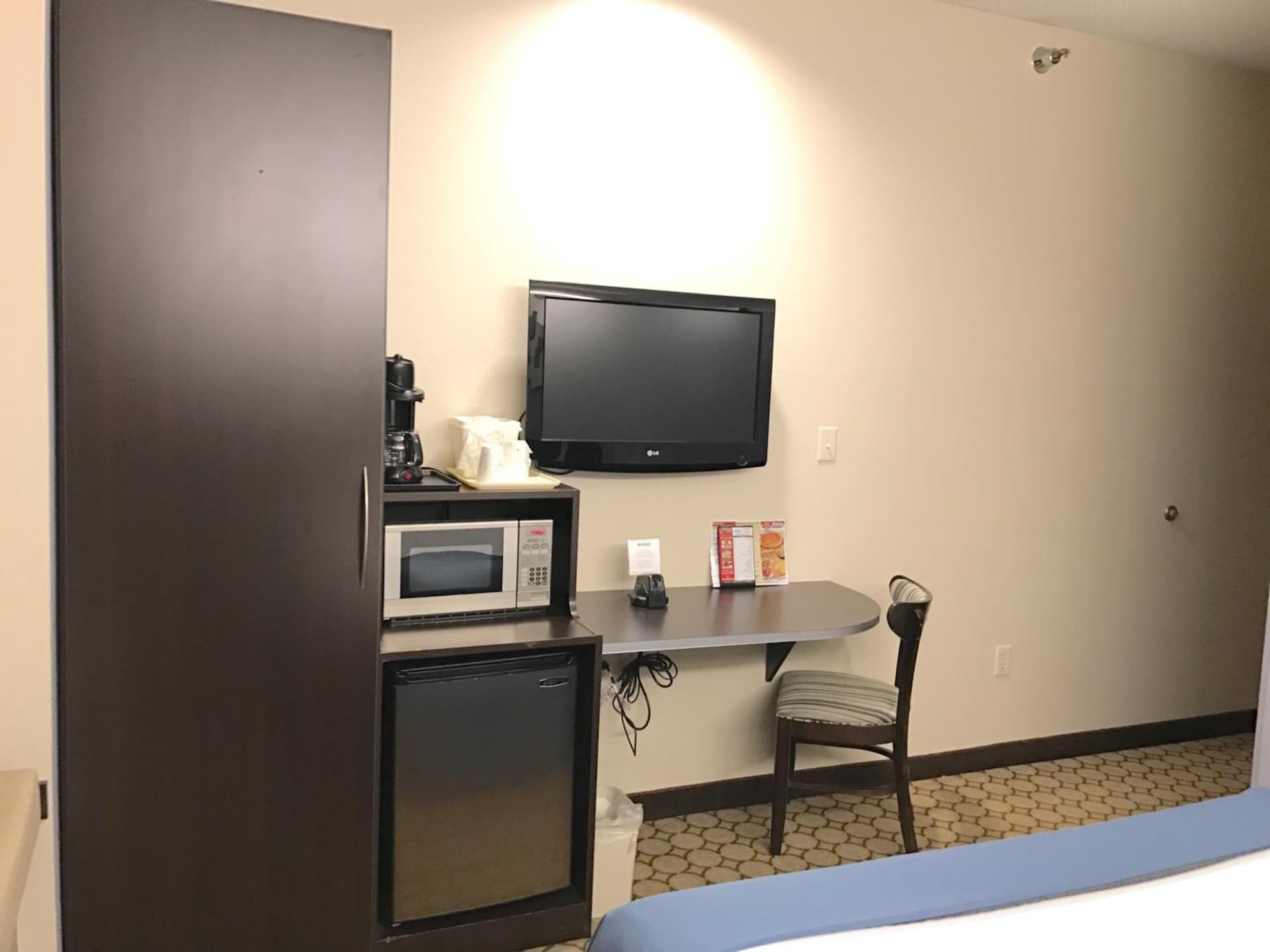Microtel Inn and Suites Elkhart gallery photo in Elkhart, IN — image 20