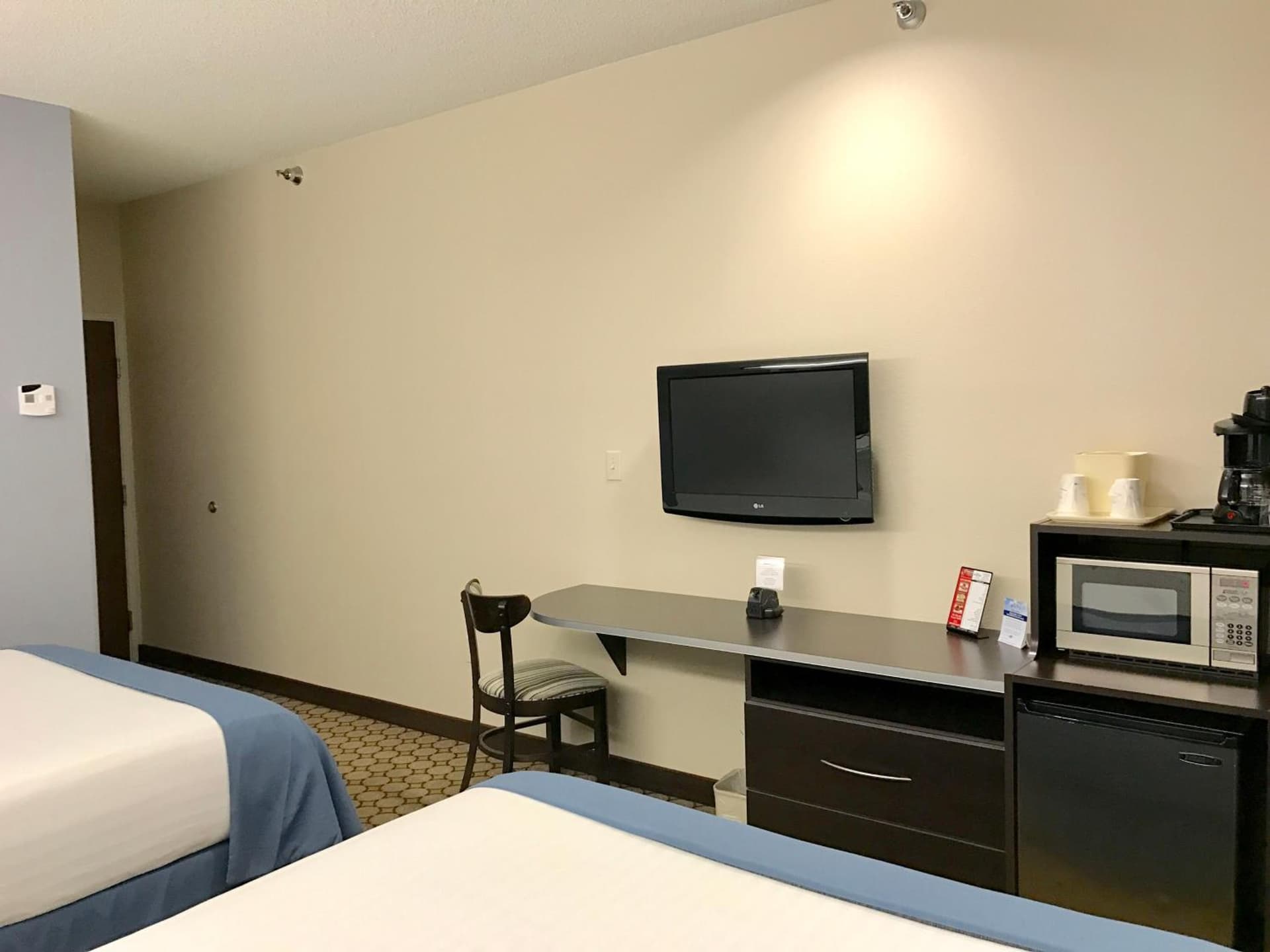 Microtel Inn and Suites Elkhart gallery photo in Elkhart, IN — image 27