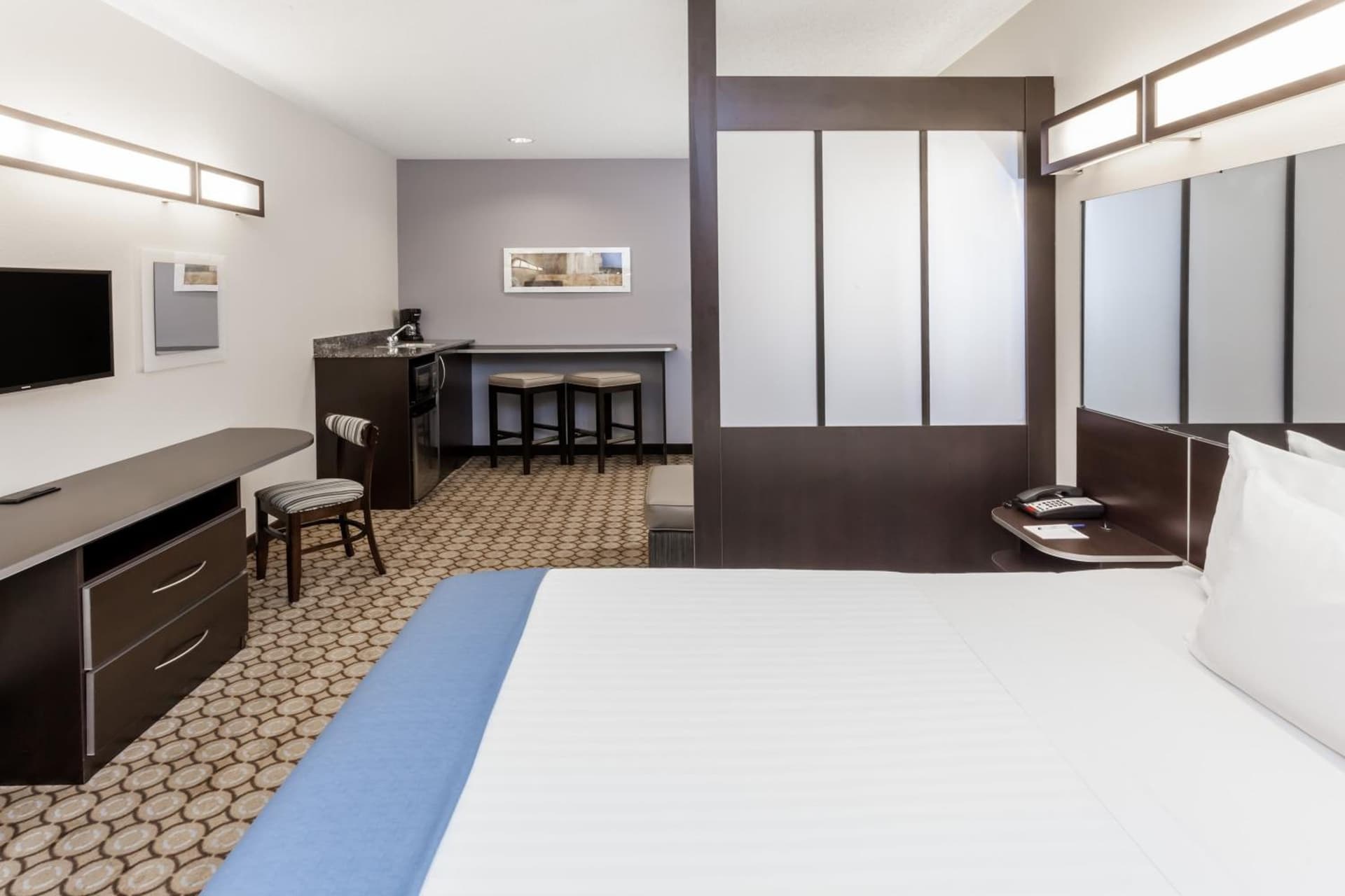 Microtel Inn and Suites Elkhart gallery photo in Elkhart, IN — image 40