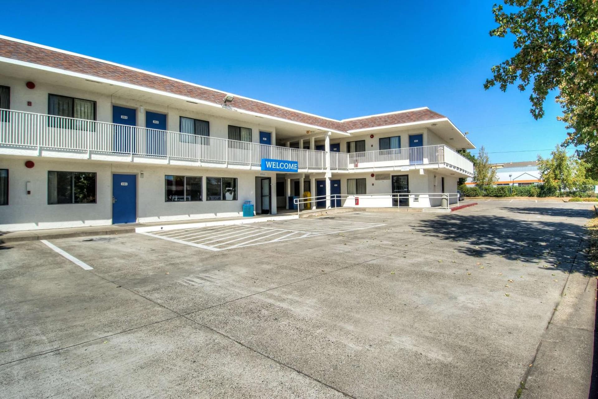 Motel 6-Redding, CA - North interior in Redding, CA — gallery photo 2