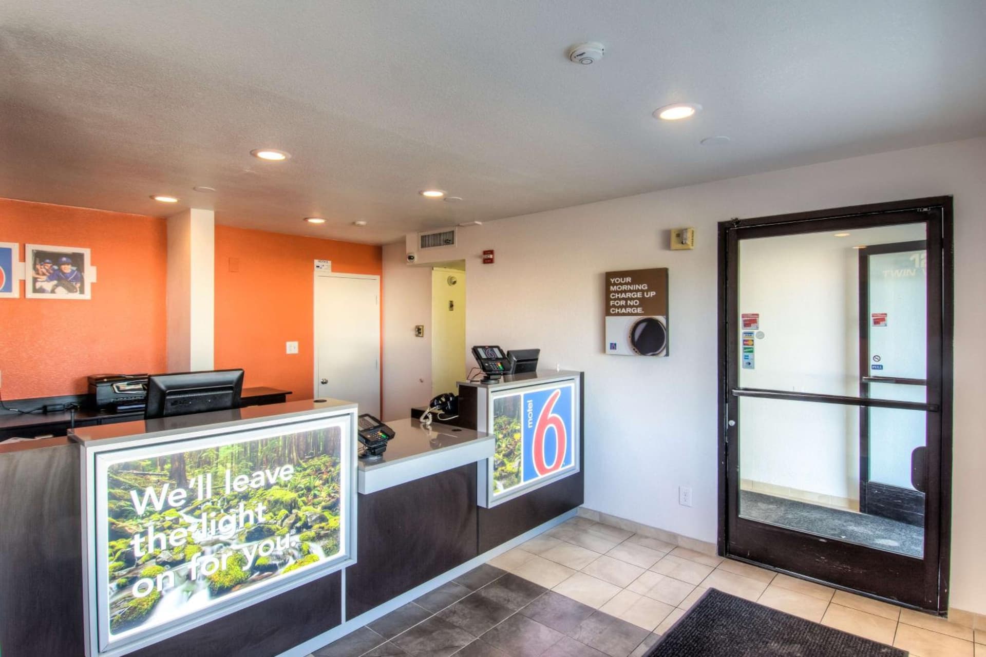 Motel 6-Redding, CA - North gallery photo in Redding, CA — image 6