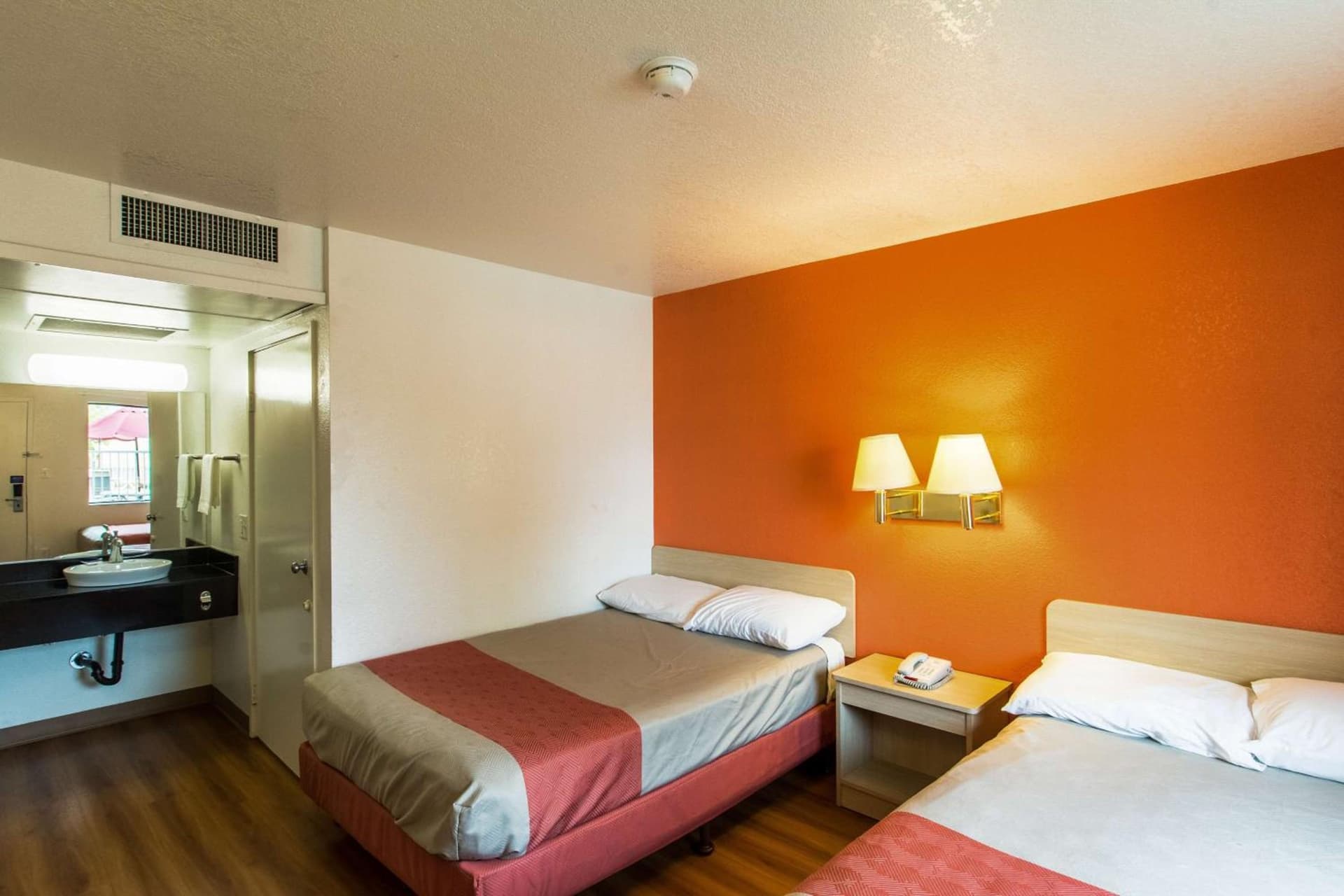 Motel 6-Redding, CA - North gallery photo in Redding, CA — image 17
