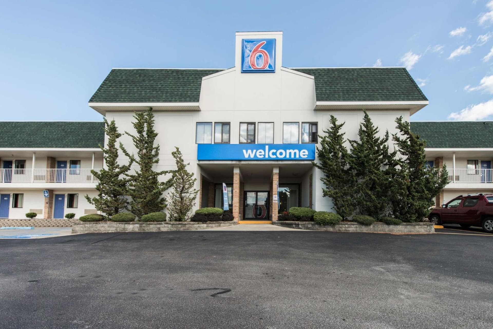 Motel 6-Niantic, CT - New London property views in Niantic, CT — gallery photo 3