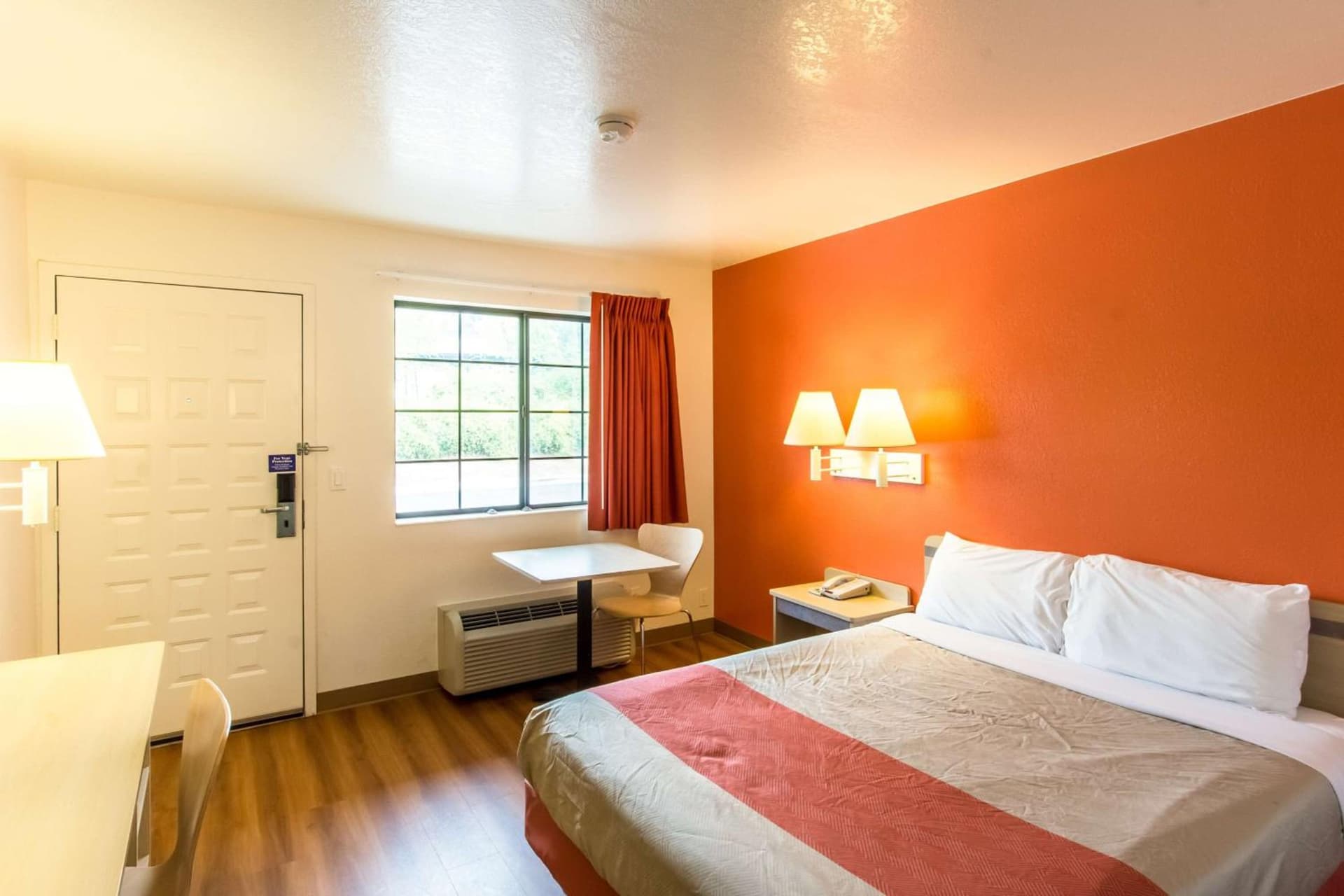 Motel 6-Redding, CA - North property views in Redding, CA — gallery photo 3