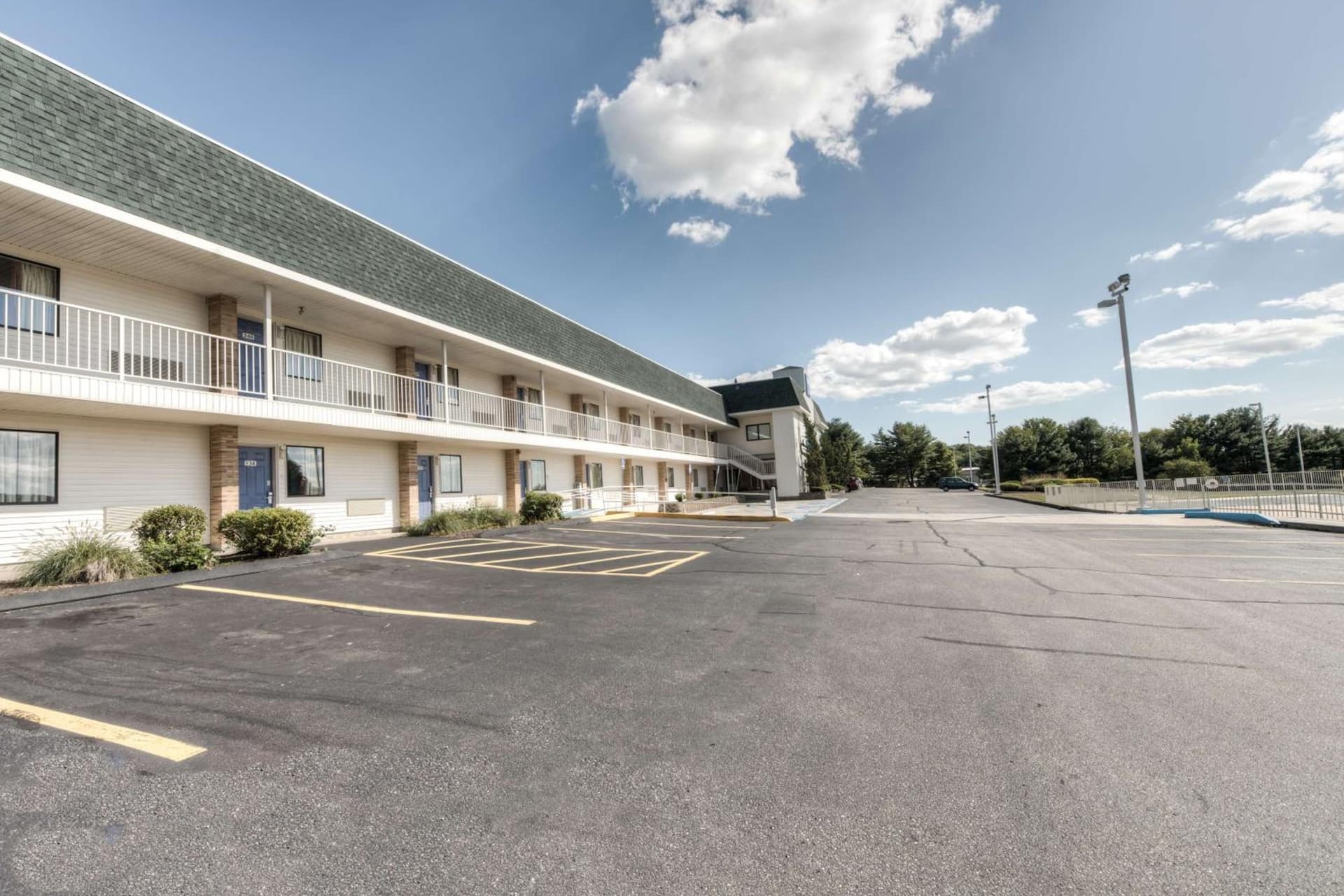 Motel 6-Niantic, CT - New London gallery photo in Niantic, CT — image 54