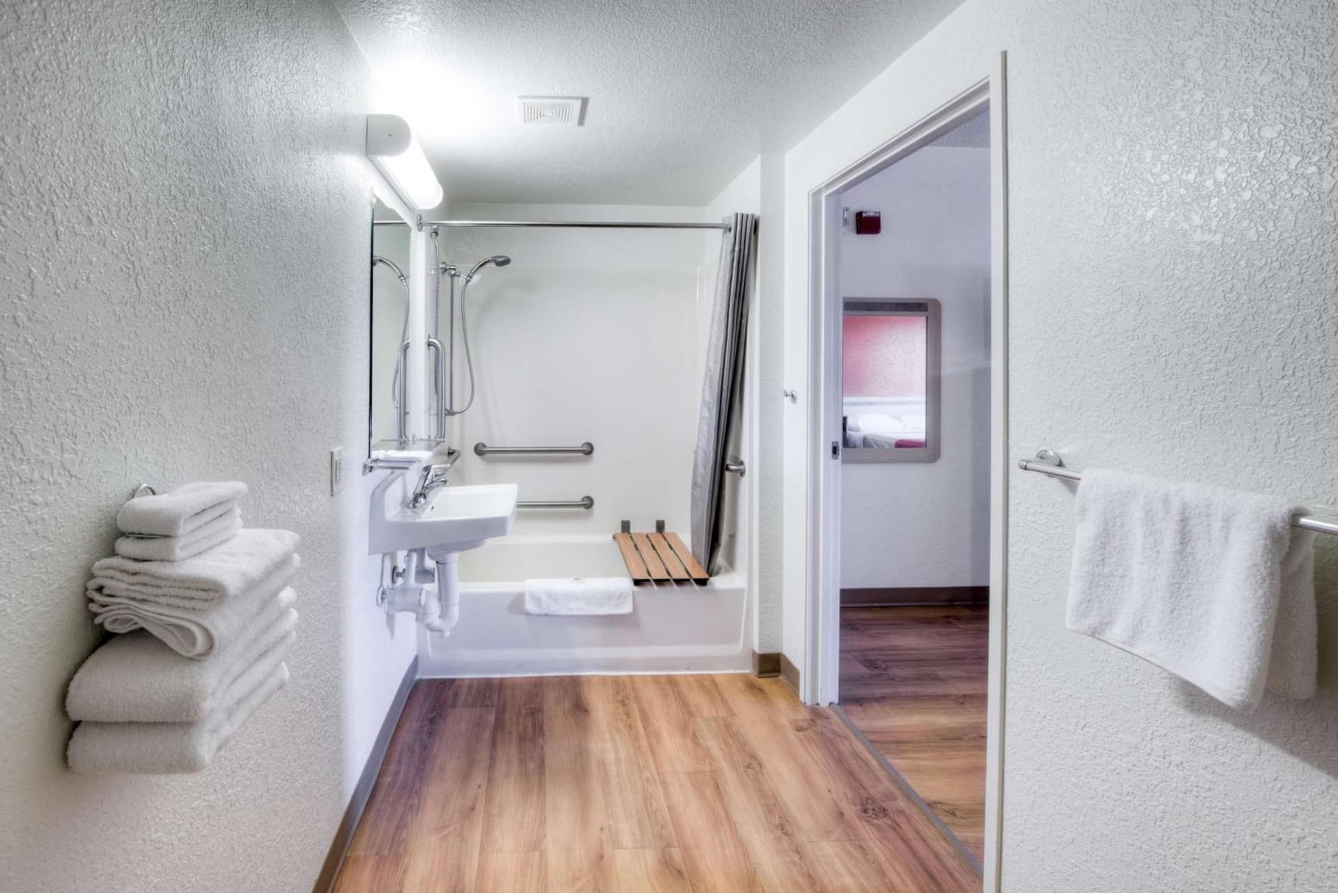 Motel 6-Niantic, CT - New London gallery photo in Niantic, CT — image 51