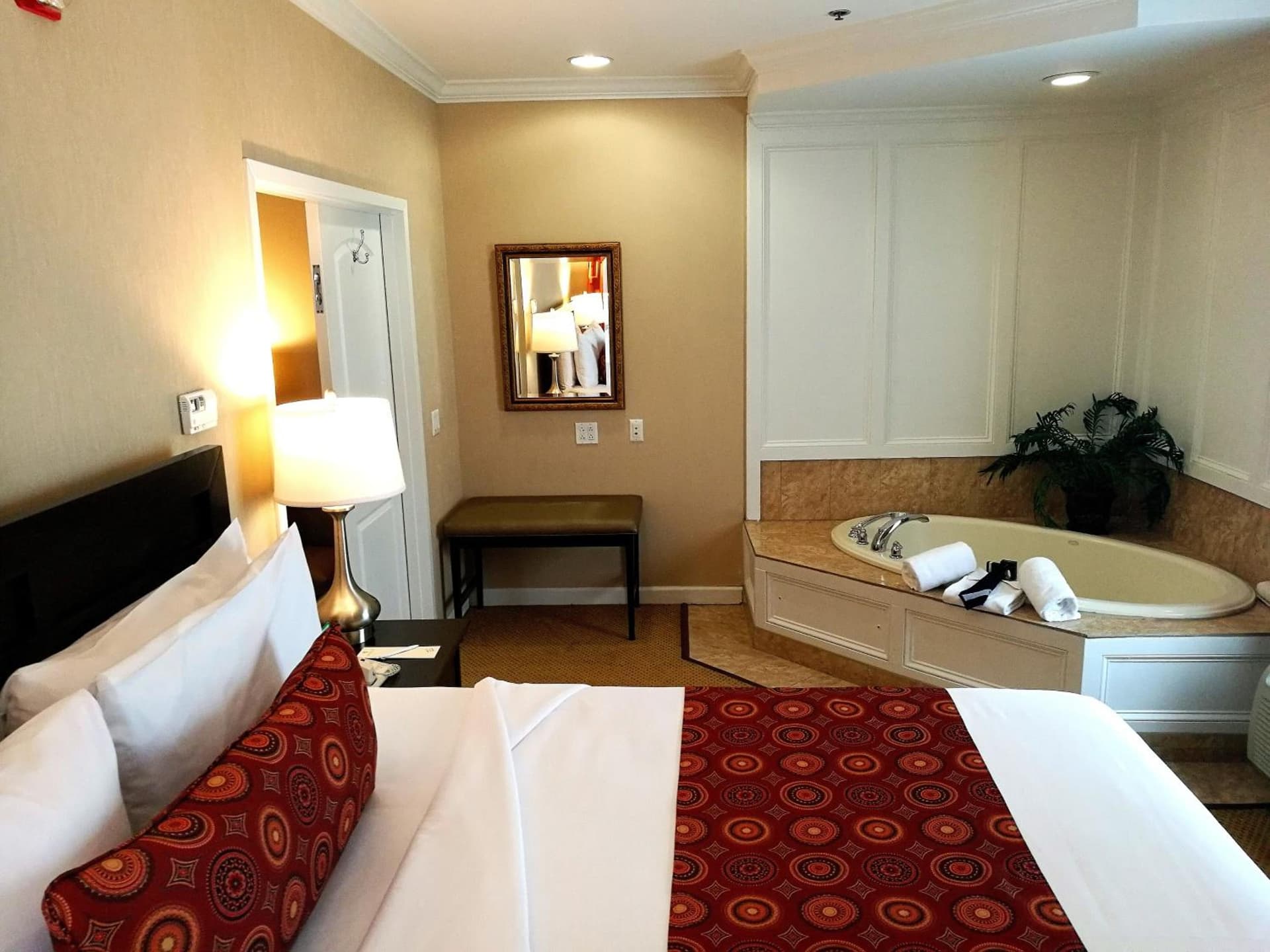 The Wilshire Grand Hotel gallery photo in West Orange, NJ — image 14