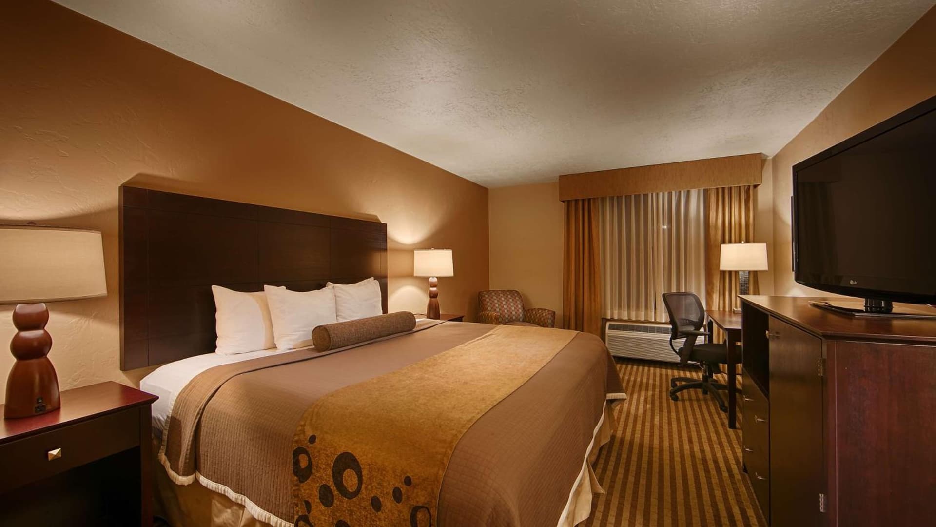 Wyndham Tucson Airport Hotel & Conference Center gallery photo in Tucson, AZ — image 4
