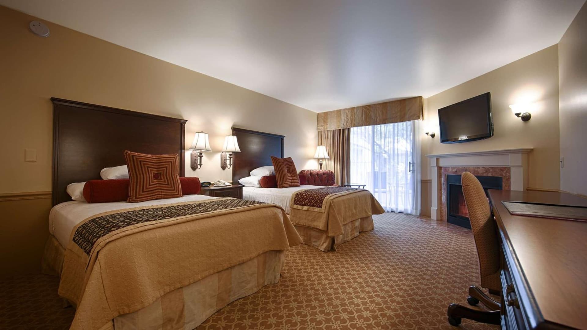 Victorian Inn gallery photo in Monterey, CA — image 25