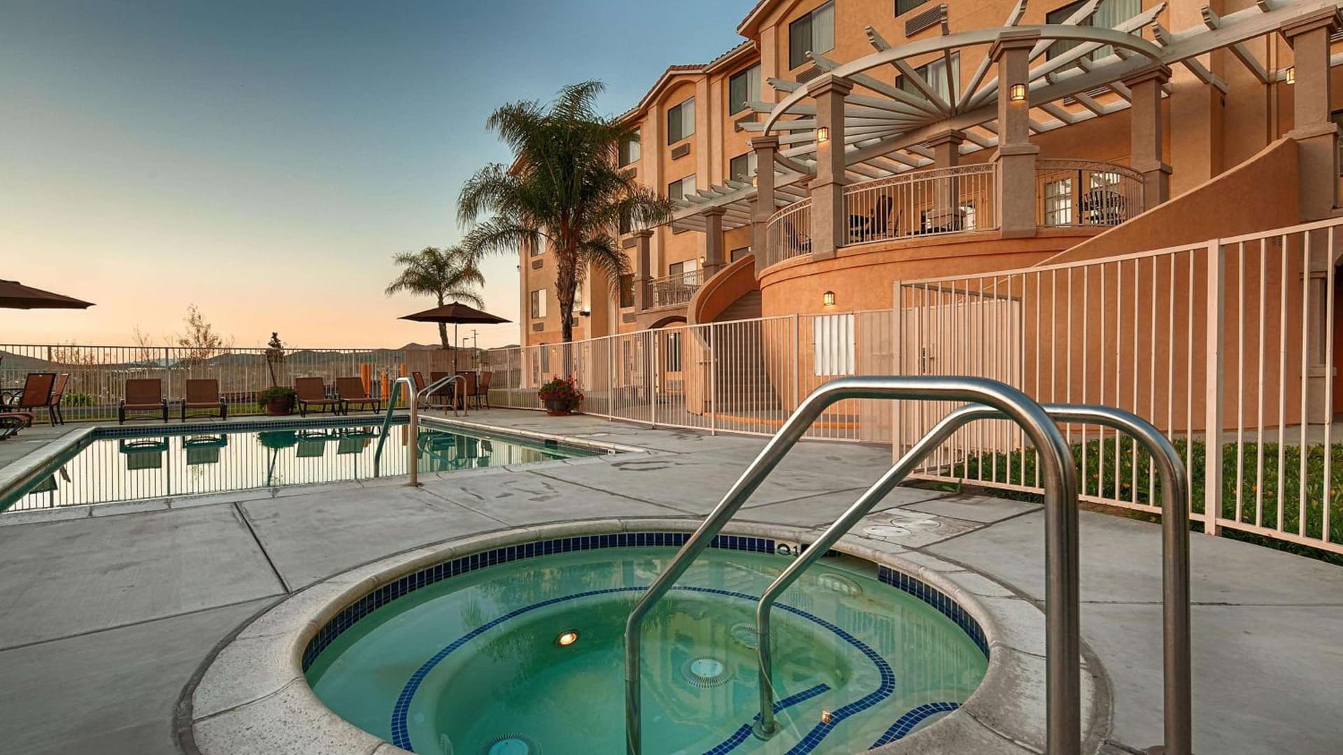 Best Western Plus Lake Elsinore Inn & Suites gallery photo in Lake Elsinore, CA — image 24
