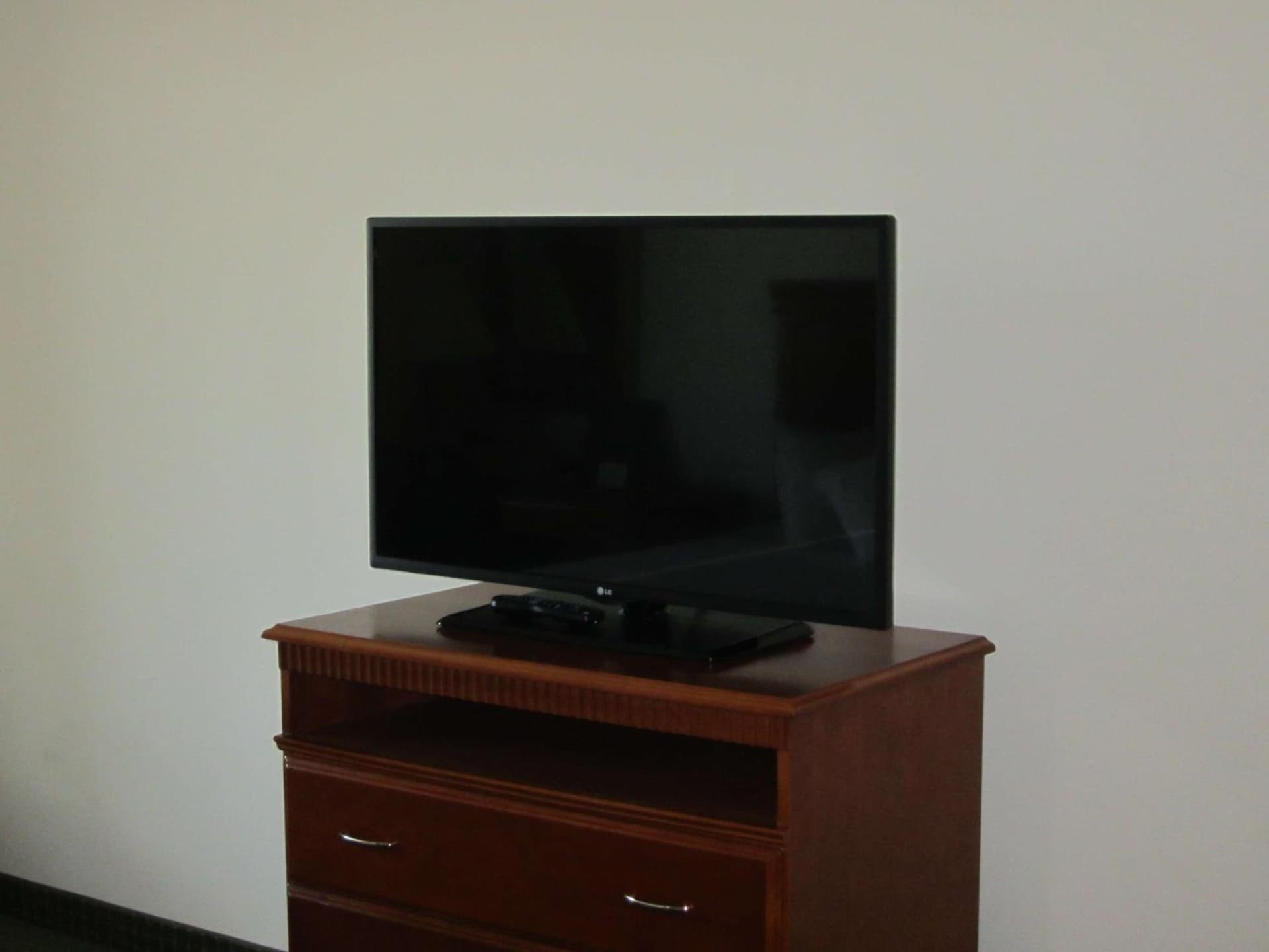 Best Western Plus Lake Elsinore Inn & Suites gallery photo in Lake Elsinore, CA — image 14