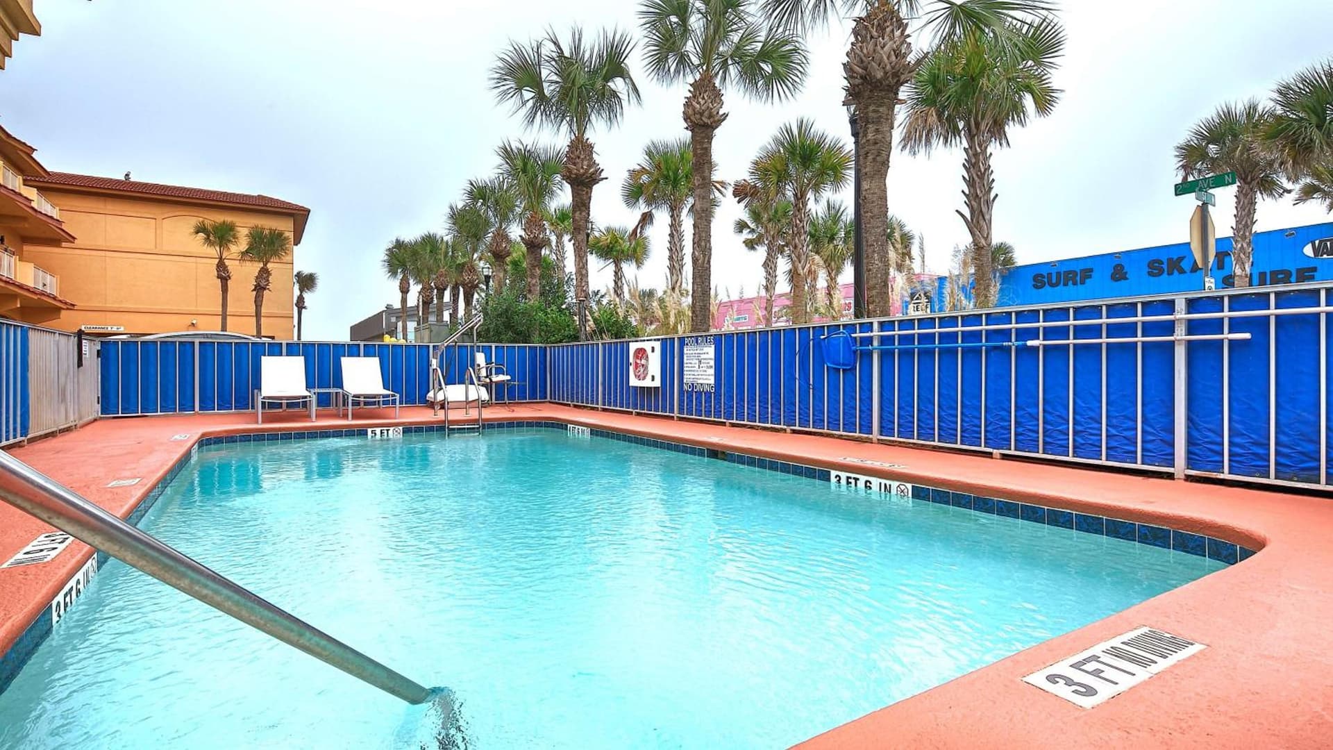 Best Western Oceanfront interior in Jacksonville Beach, FL — gallery photo 2