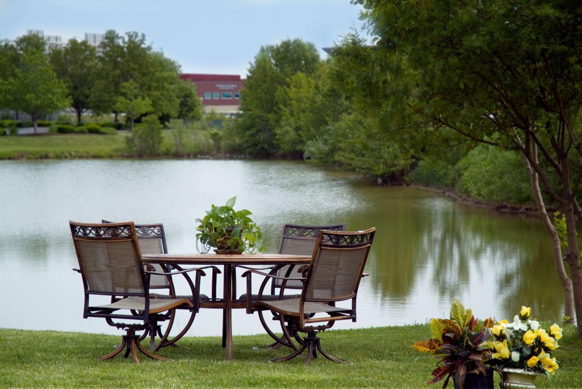 Best Western Luxbury Inn Fort Wayne gallery photo in Fort Wayne, IN — image 10