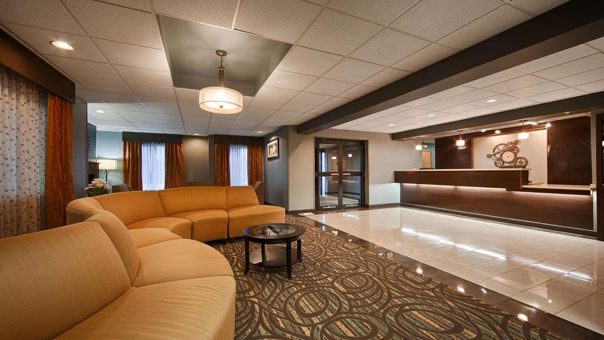 Best Western Plus Coldwater Hotel interior in Coldwater, MI — gallery photo 2