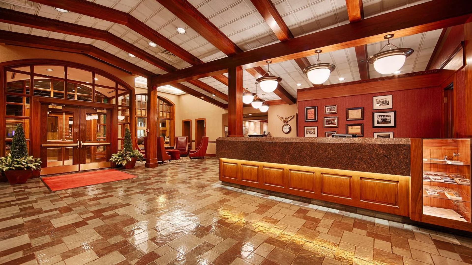 Best Western Plus The Normandy Inn & Suites gallery photo in Minneapolis, MN — image 7