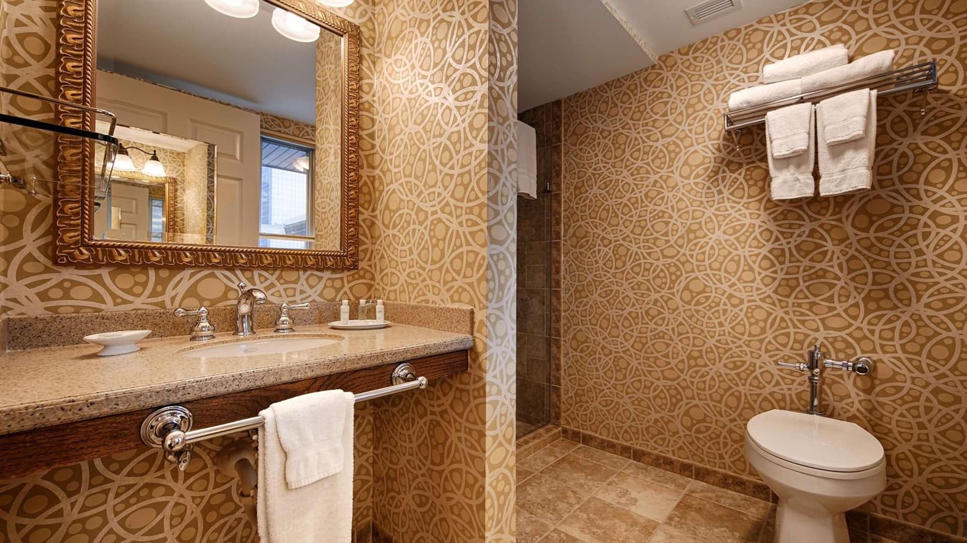 Best Western Plus The Normandy Inn & Suites gallery photo in Minneapolis, MN — image 19