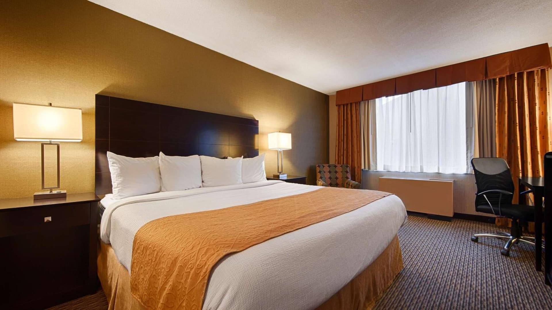 Spark By Hilton Watertown interior in Watertown, NY — gallery photo 2