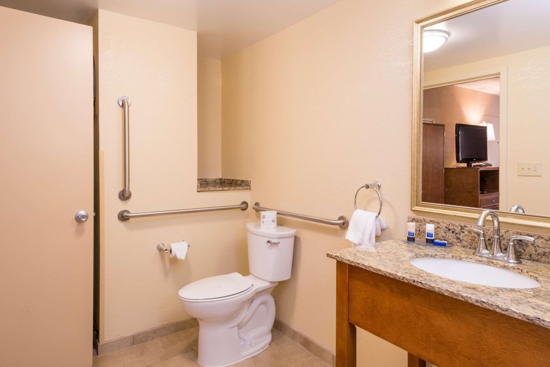 Best Western Charleston Inn gallery photo in Charleston, SC — image 9