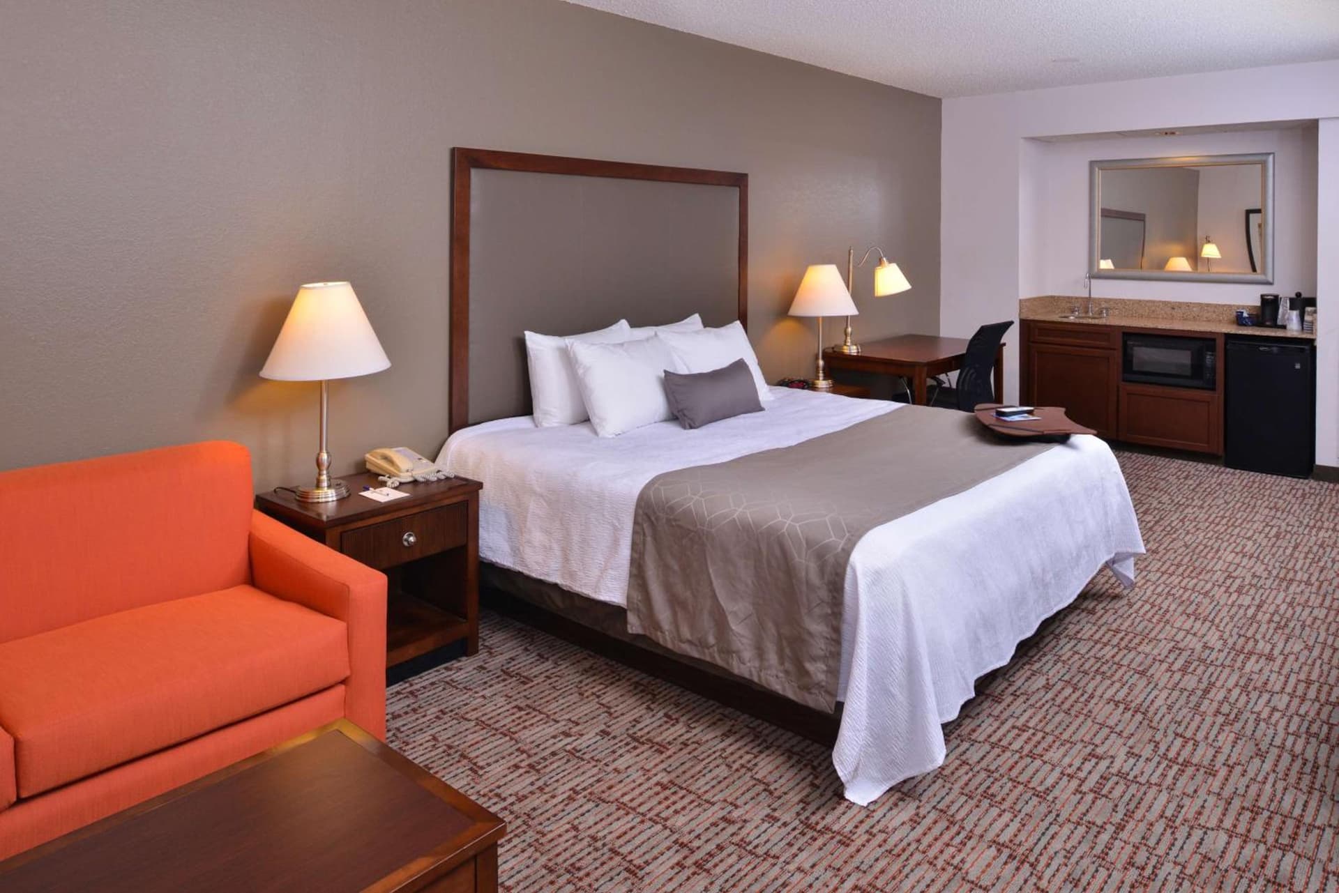 Best Western Plus Wichita West Airport Inn property views in Wichita, KS — gallery photo 3
