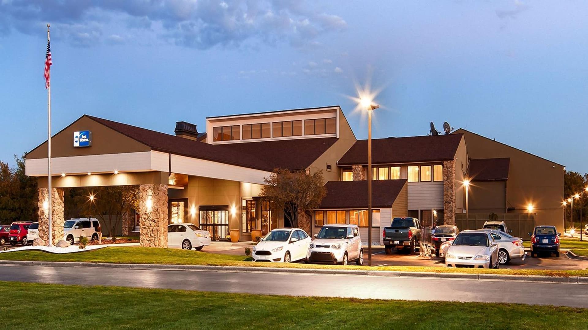 Best Western Benton Harbor – St. Joseph featured exterior or lobby in Benton Harbor, MI — similar hotel