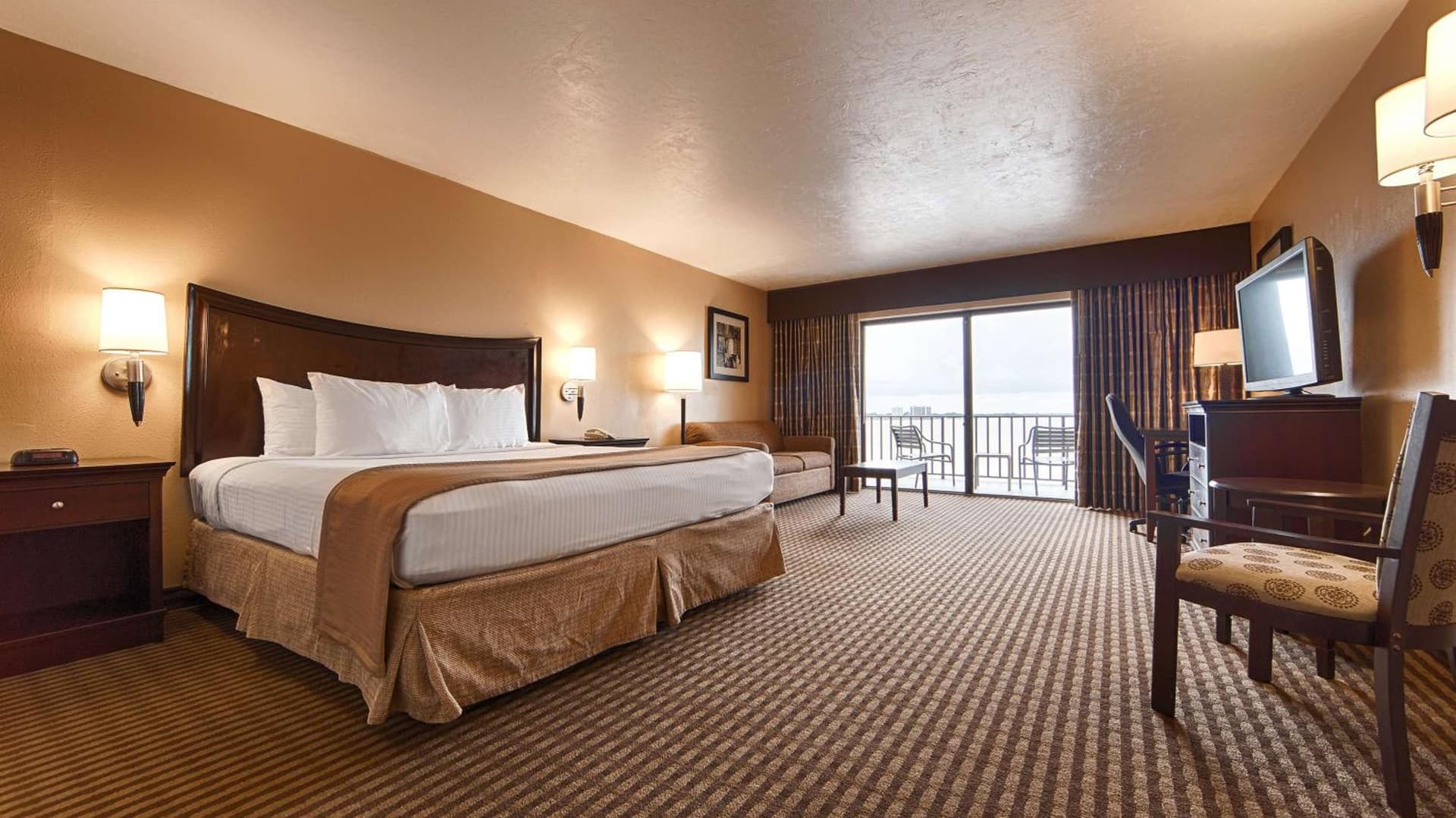 Best Western Fort Myers Waterfront gallery photo in North Fort Myers, FL — image 24