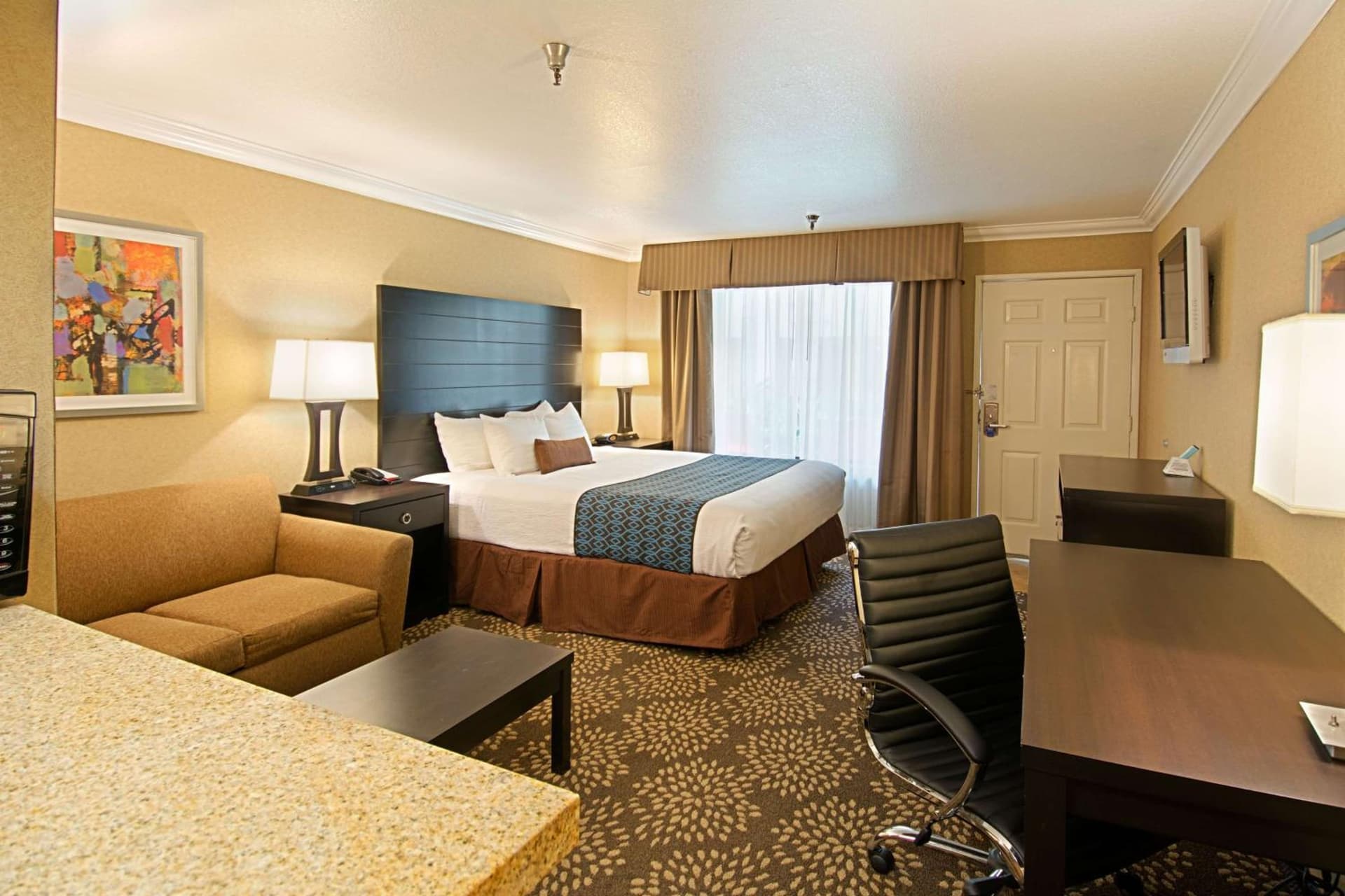 Hotel d'Lins Ontario Airport gallery photo in Ontario, CA — image 6