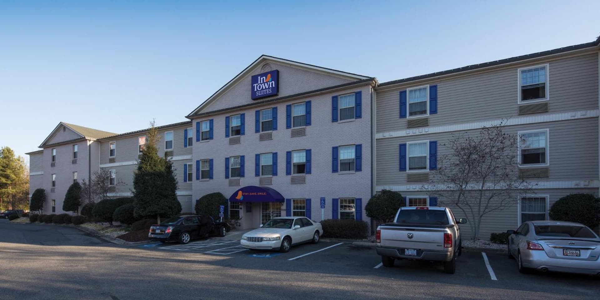 InTown Suites Extended Stay Kannapolis NC interior in Kannapolis, NC — gallery photo 2