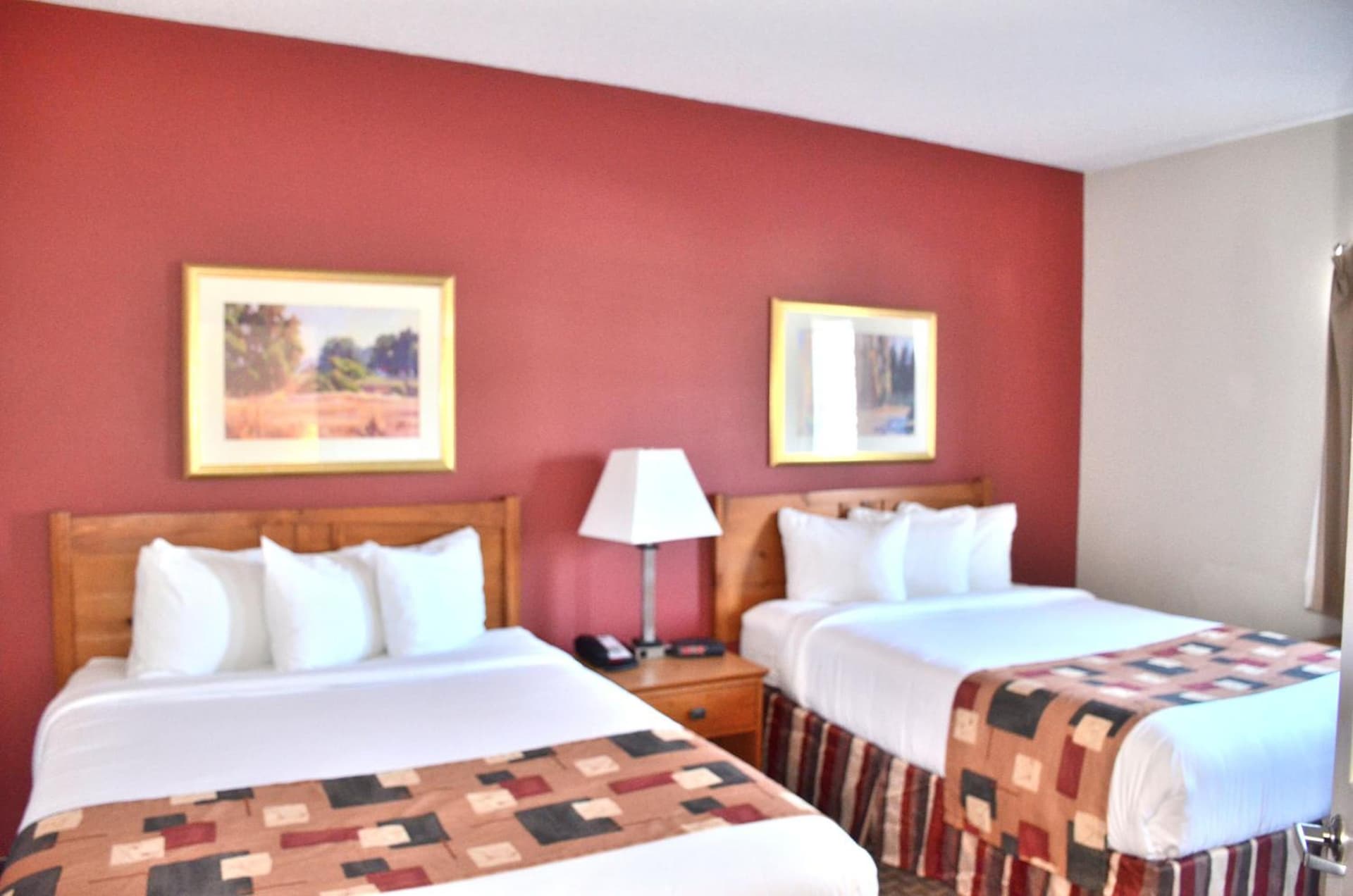 Cresthill Suites Syracuse gallery photo in East Syracuse, NY — image 26