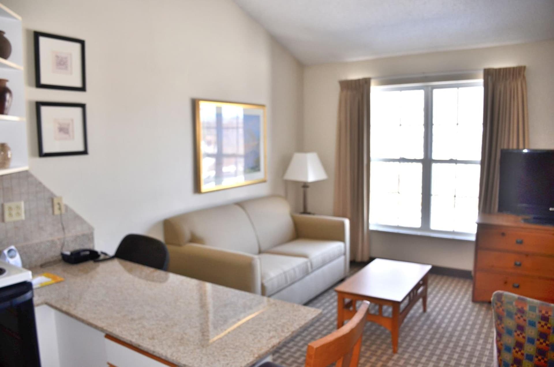 Cresthill Suites Syracuse gallery photo in East Syracuse, NY — image 18