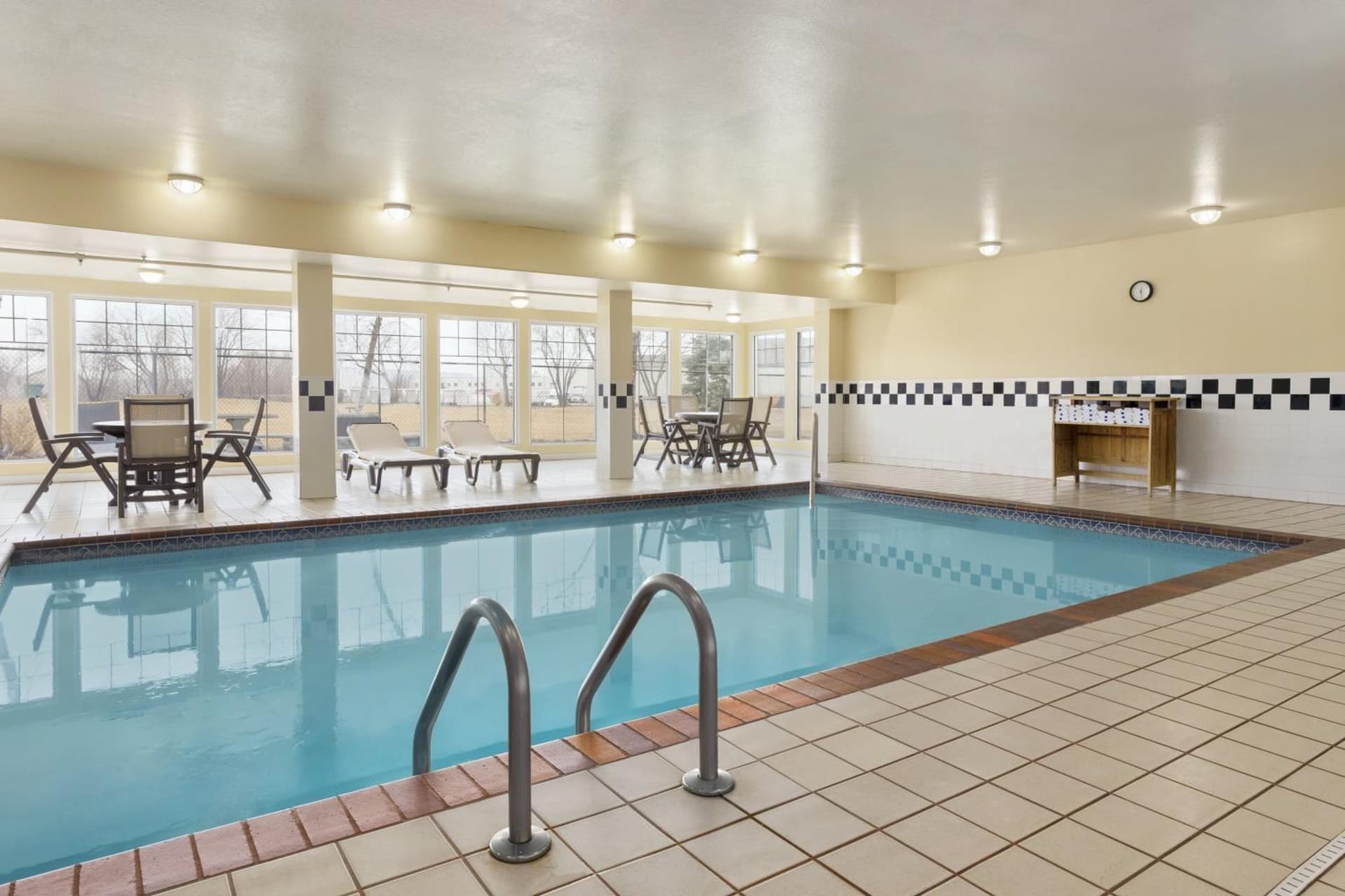Country Inn & Suites by Radisson, Omaha Airport, IA gallery photo in Omaha, NE — image 7