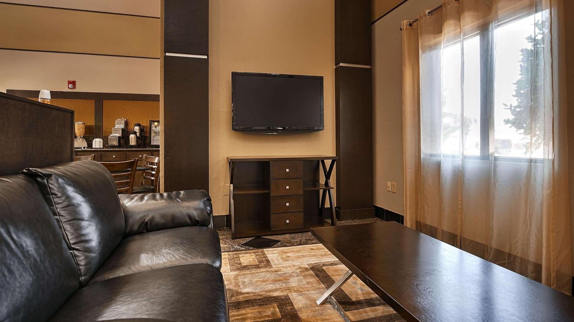 Best Western Inn & Suites - Lake Charles gallery photo in Lake Charles, LA — image 9