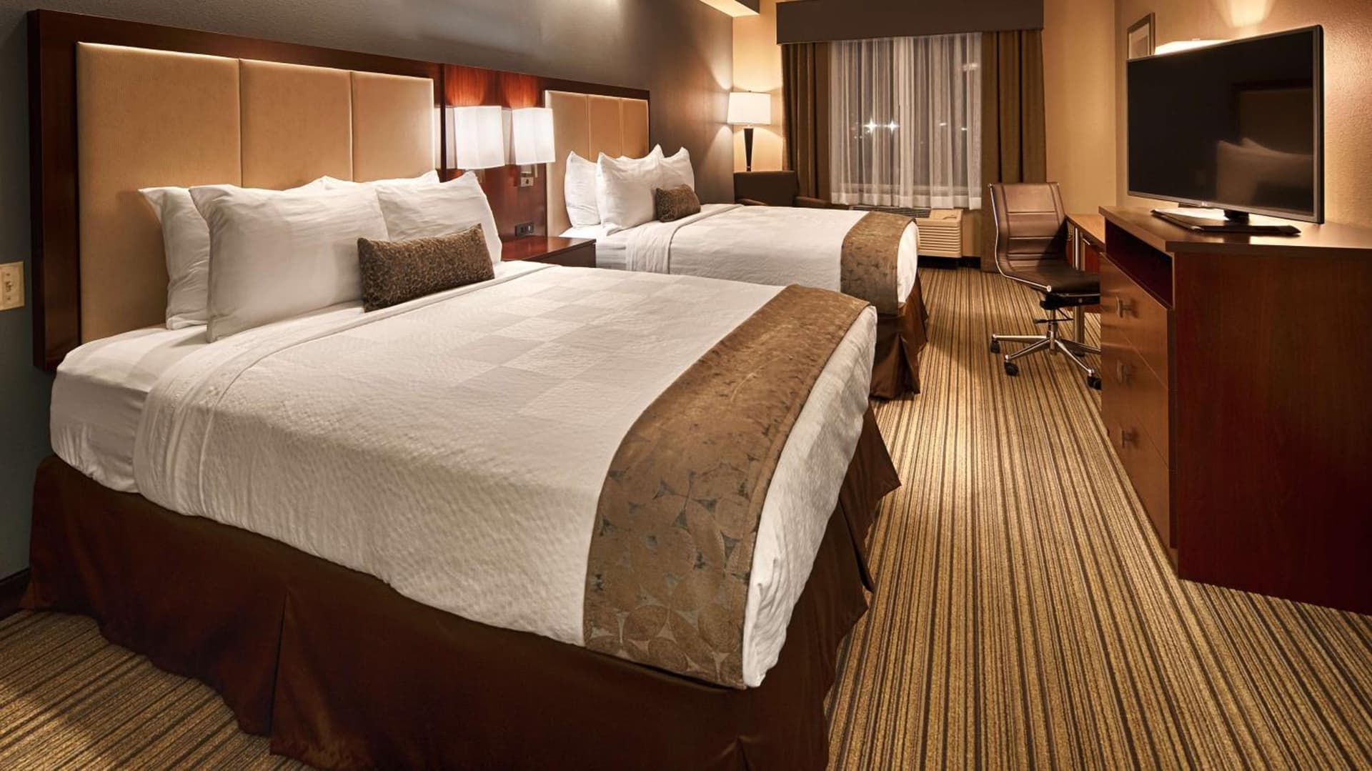 Best Western Plus Boardman Inn & Suites gallery photo in Poland, OH — image 7