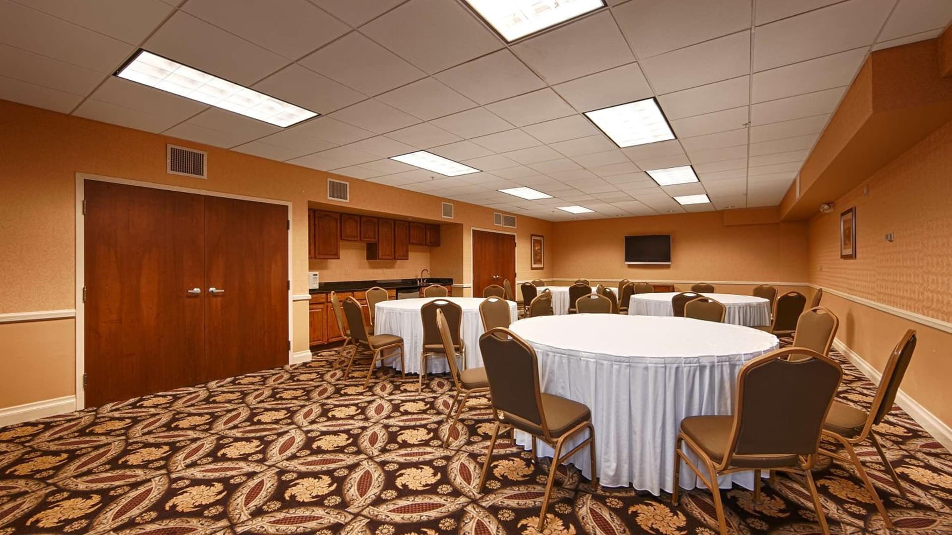 Best Western PLUS Hannaford Inn & Suites gallery photo in Cincinnati, OH — image 7