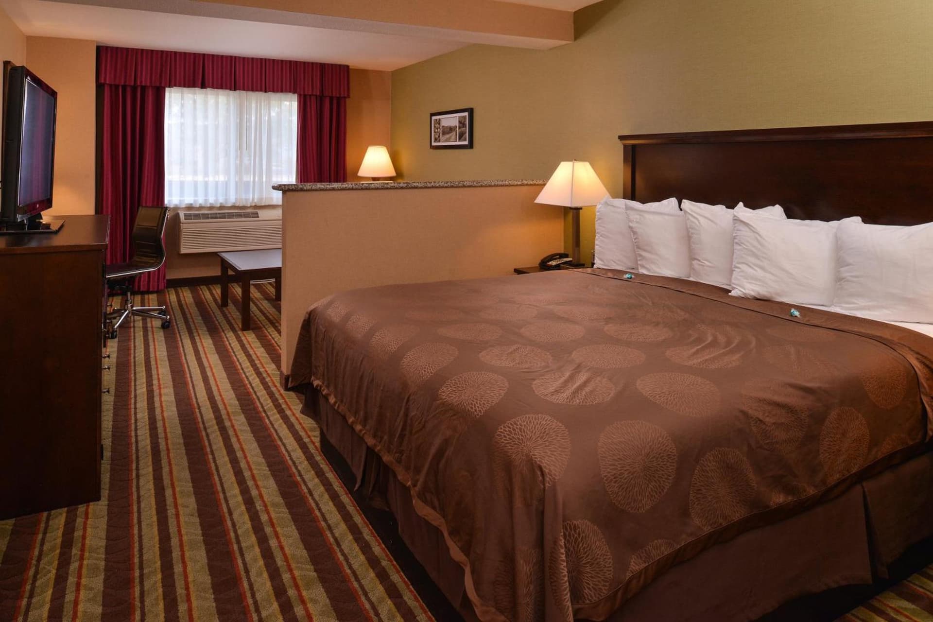 Best Western Wilsonville Inn & Suites gallery photo in Wilsonville, OR — image 7