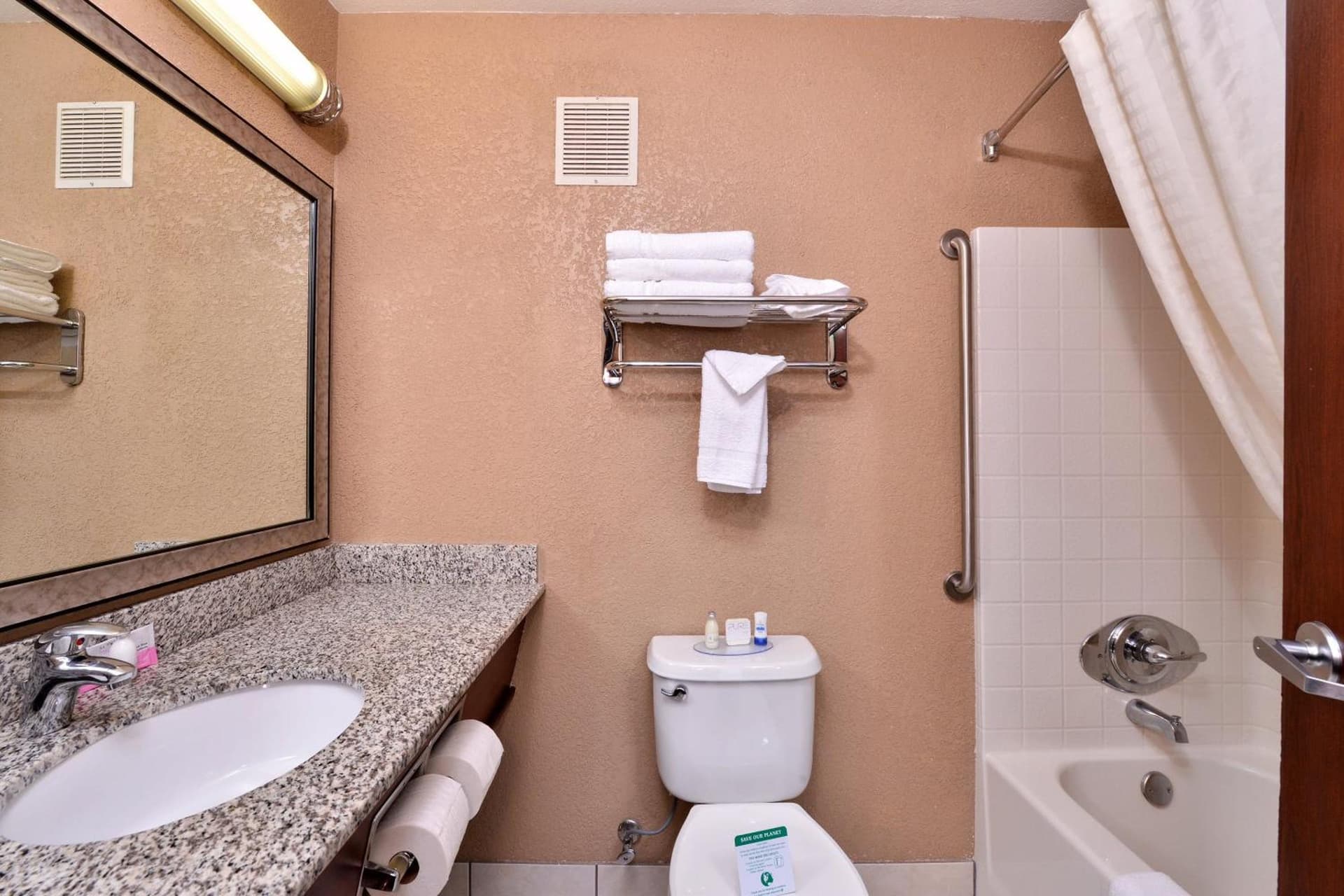 Best Western Wilsonville Inn & Suites gallery photo in Wilsonville, OR — image 21