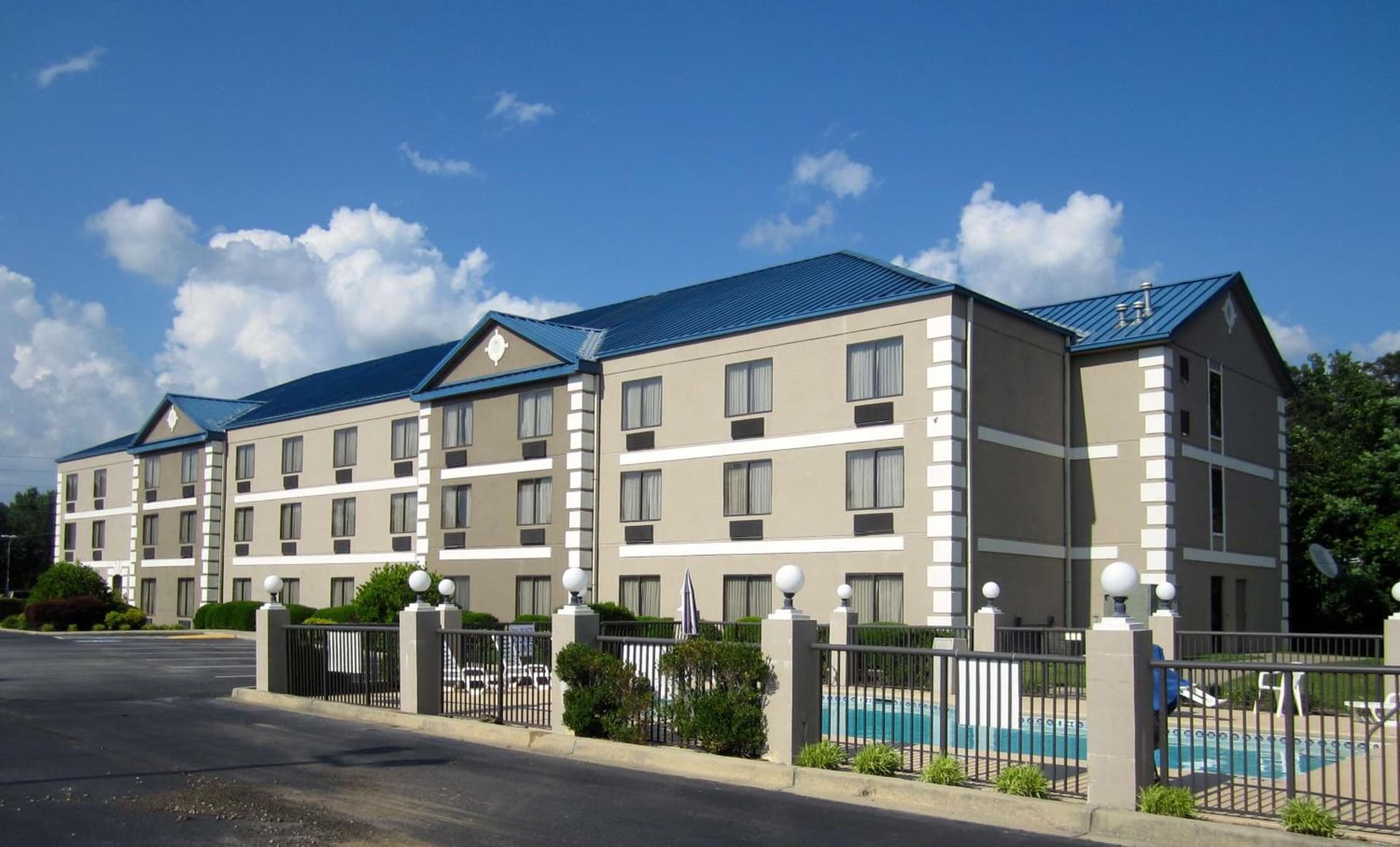 Best Western Executive Inn & Suites featured exterior or lobby in Columbia, SC — similar hotel