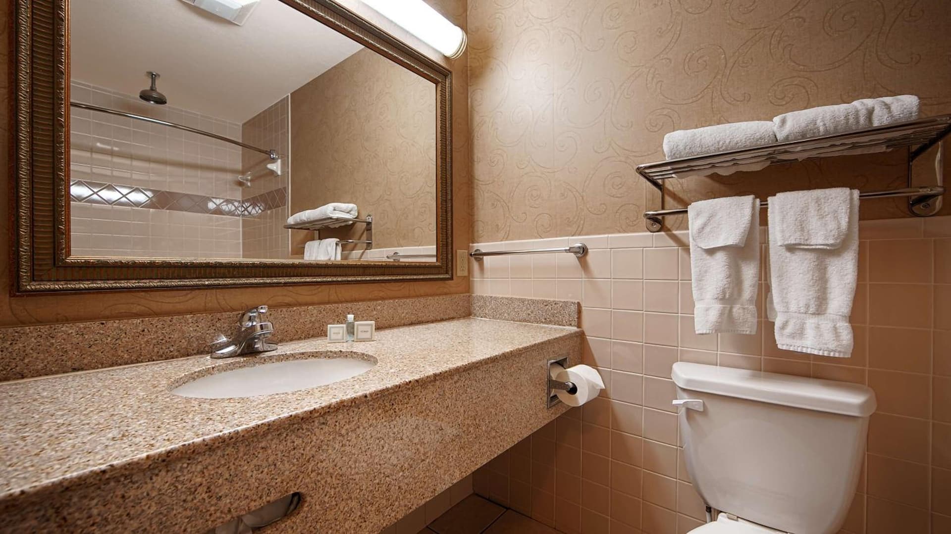 Best Western Casa Villa Suites gallery photo in Harlingen, TX — image 16