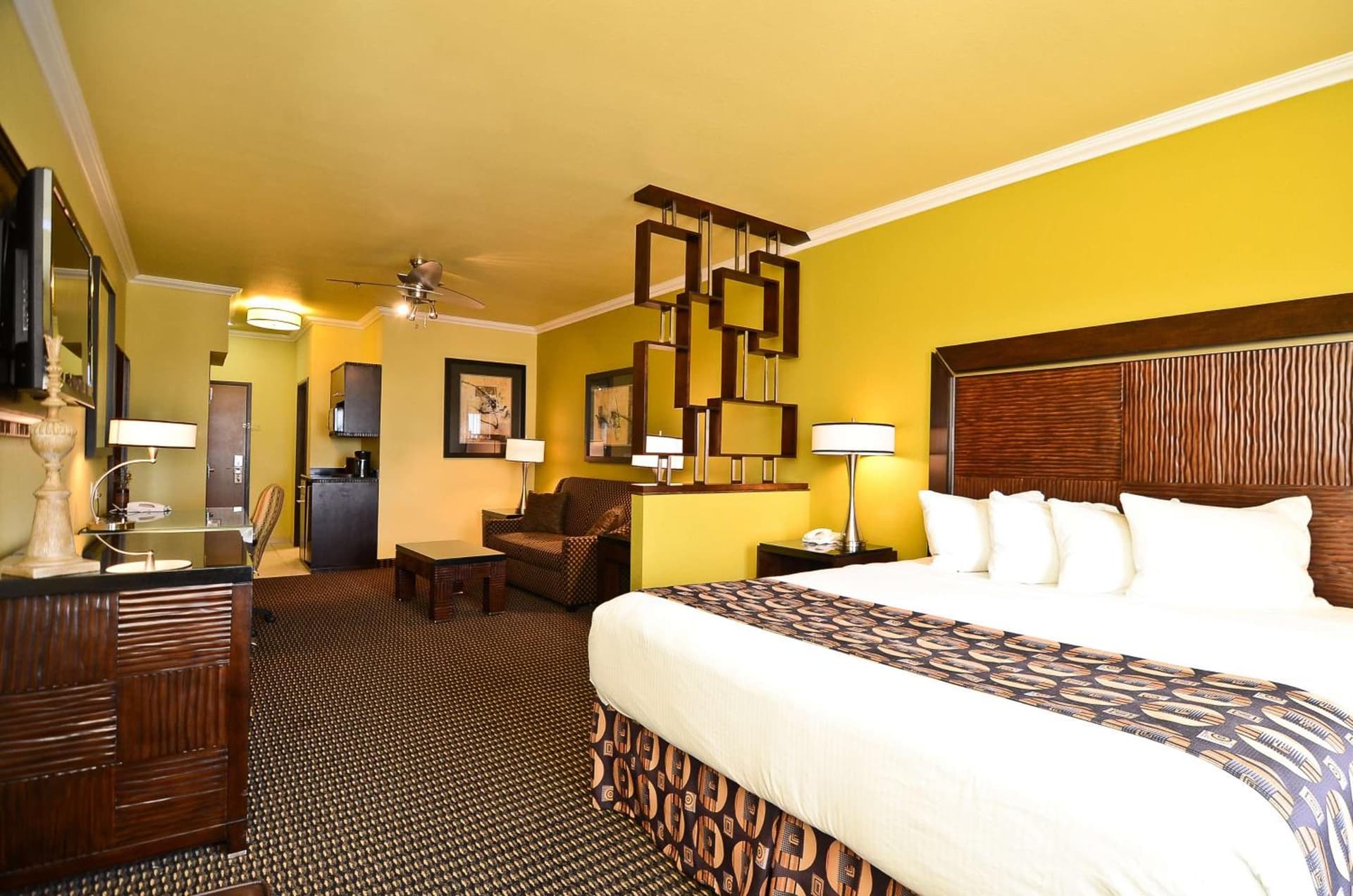 Best Western Plus Christopher Inn & Suites gallery photo in Forney, TX — image 15