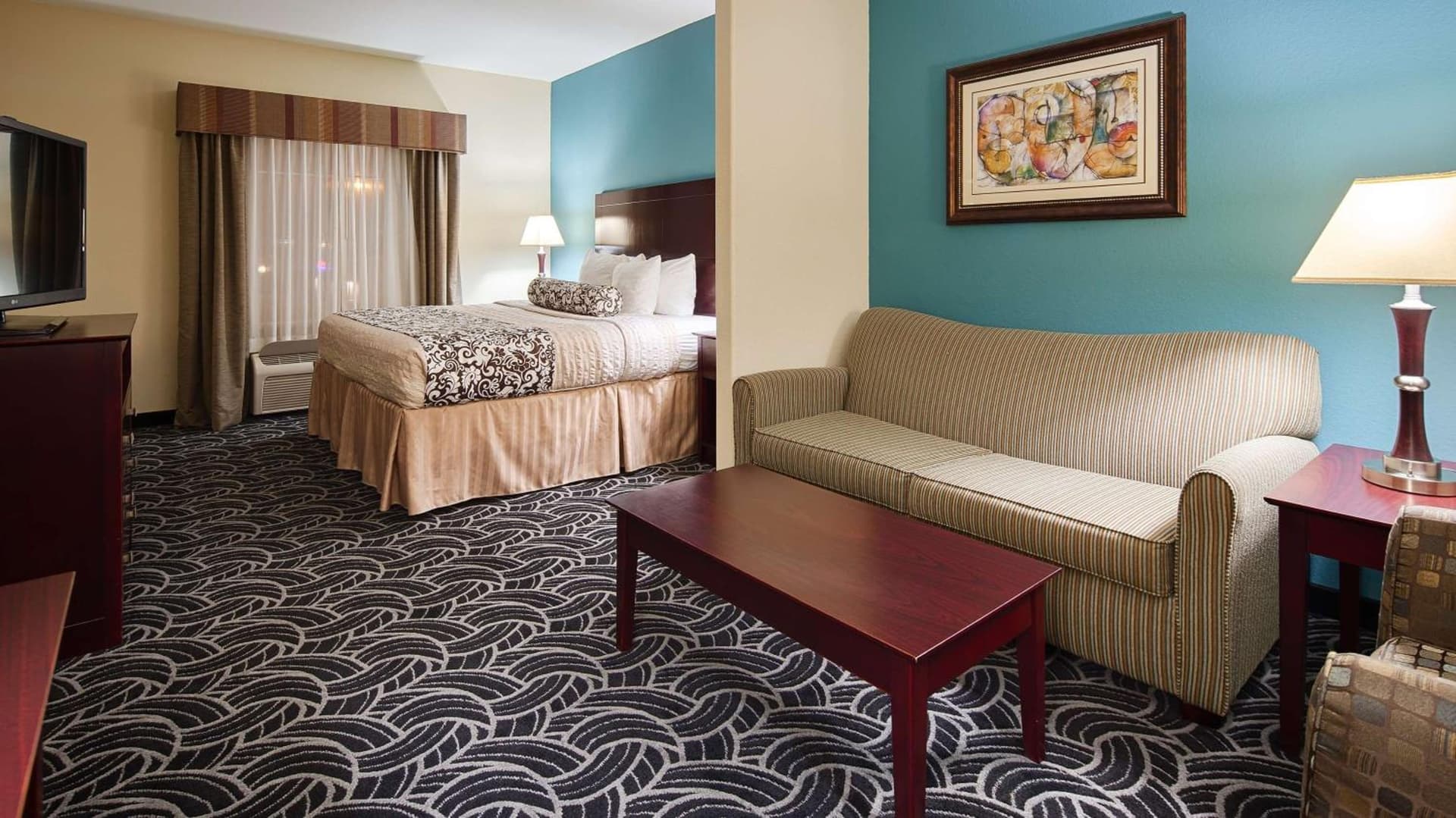 Best Western Plus Katy Inn & Suites property views in Katy, TX — gallery photo 3