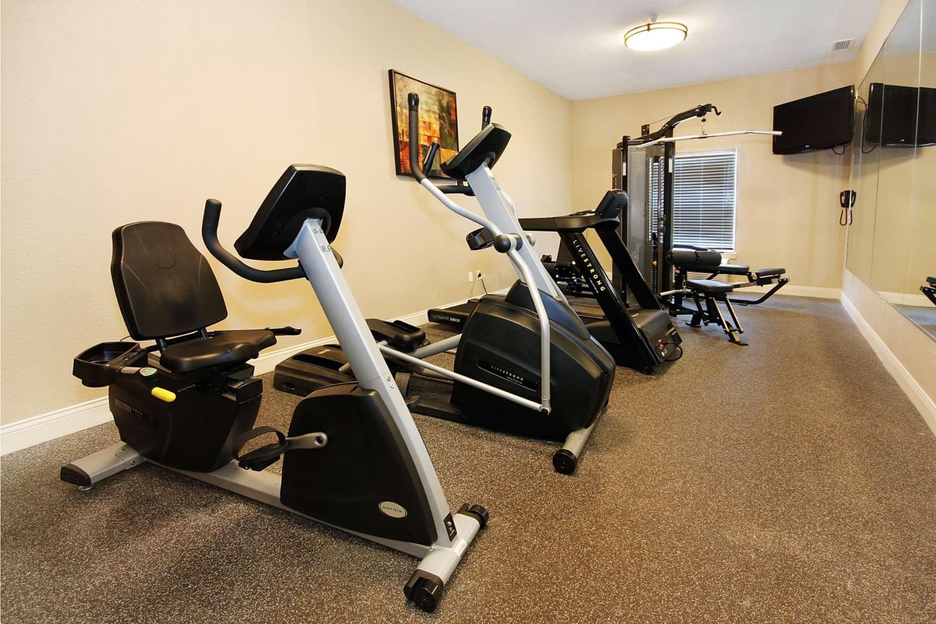 Best Western Plus Seawall Inn & Suites by the Beach interior in Galveston, TX — gallery photo 2