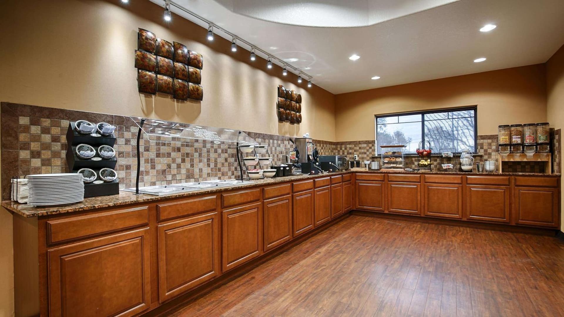 Best Western Plus Palo Alto Inn and Suites property views in San Antonio, TX — gallery photo 3