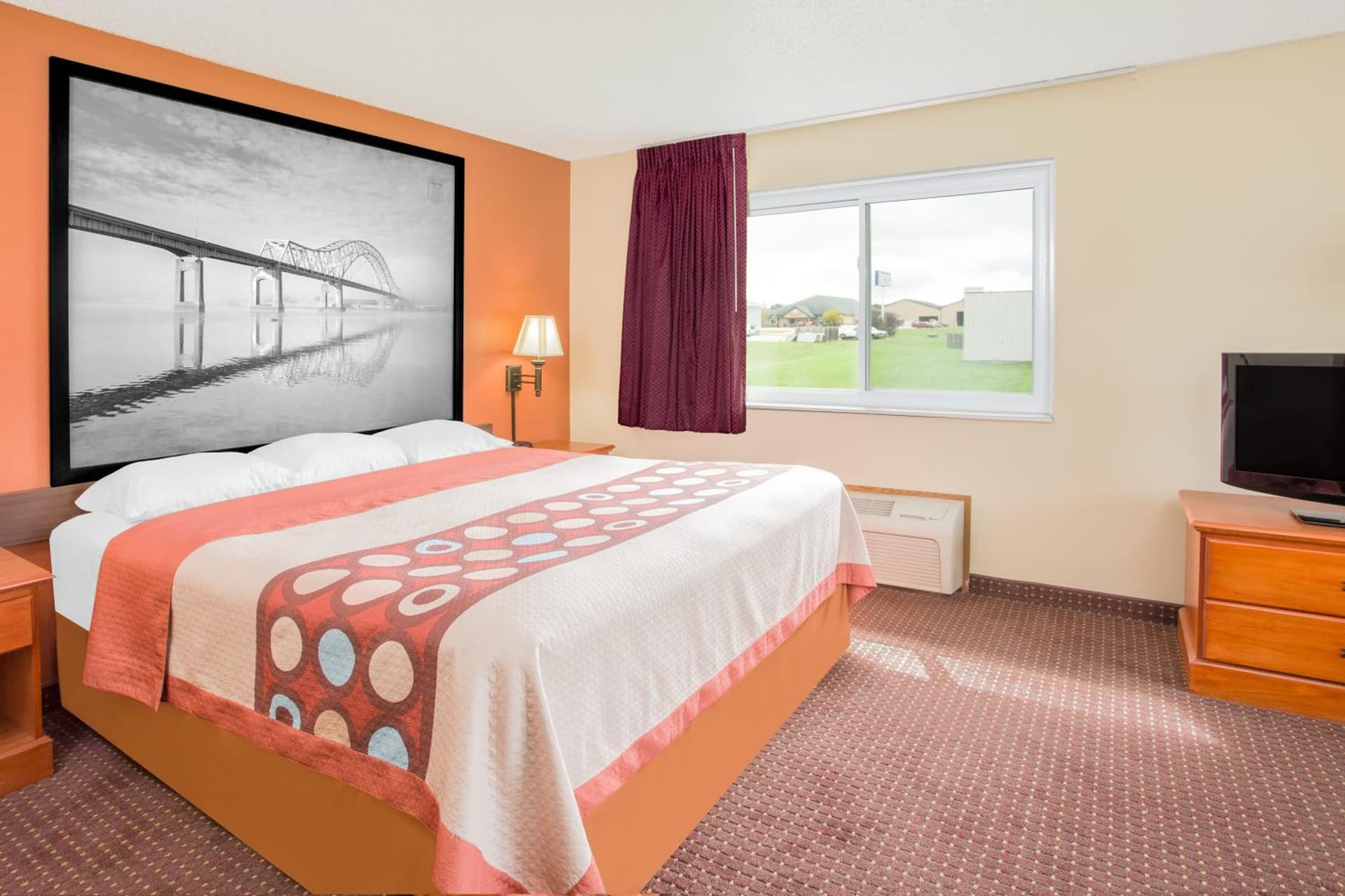 Super 8 by Wyndham Waverly gallery photo in Waverly, IA — image 40