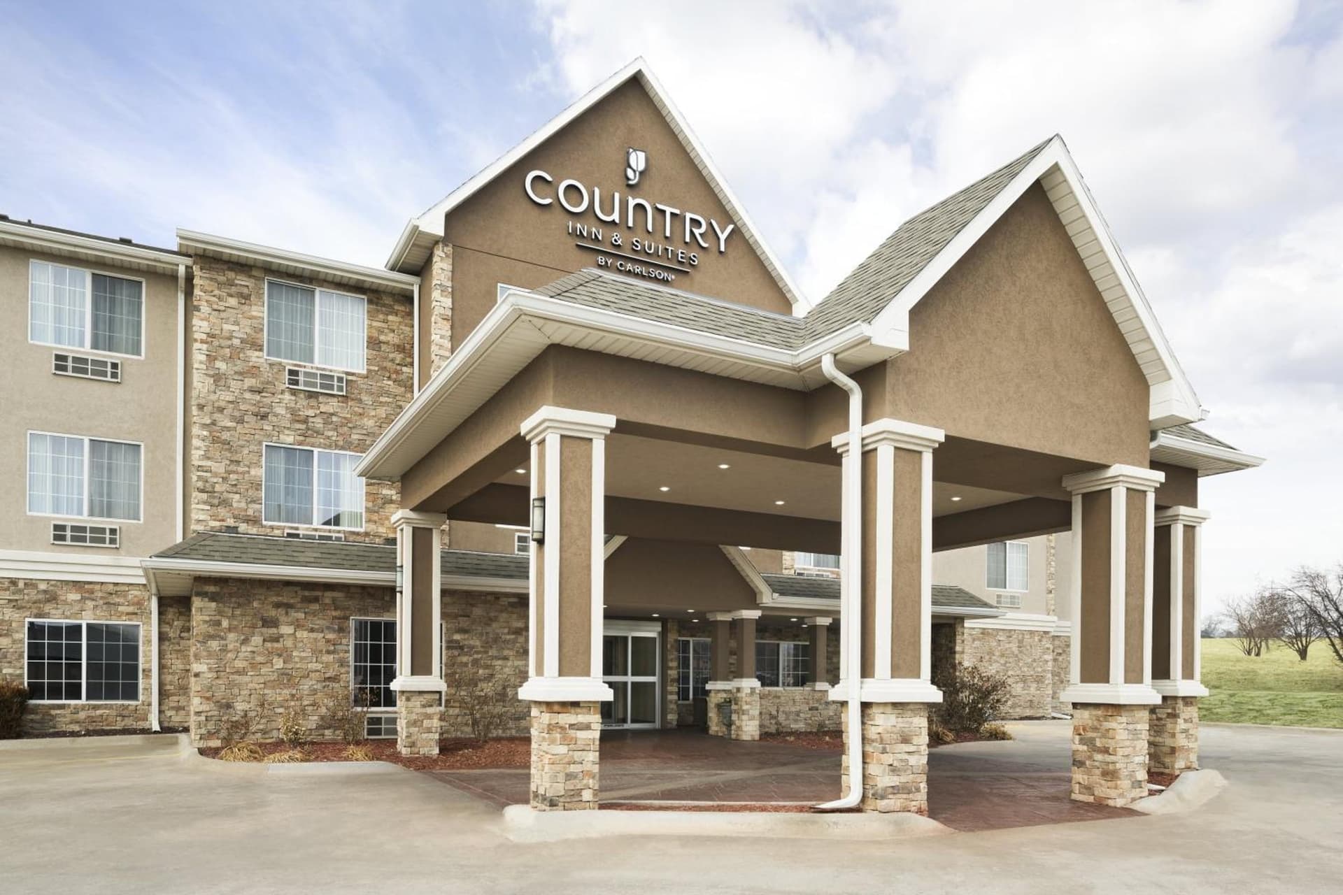 Country Inn & Suites by Radisson, Topeka West, KS property views in Topeka, KS — gallery photo 3