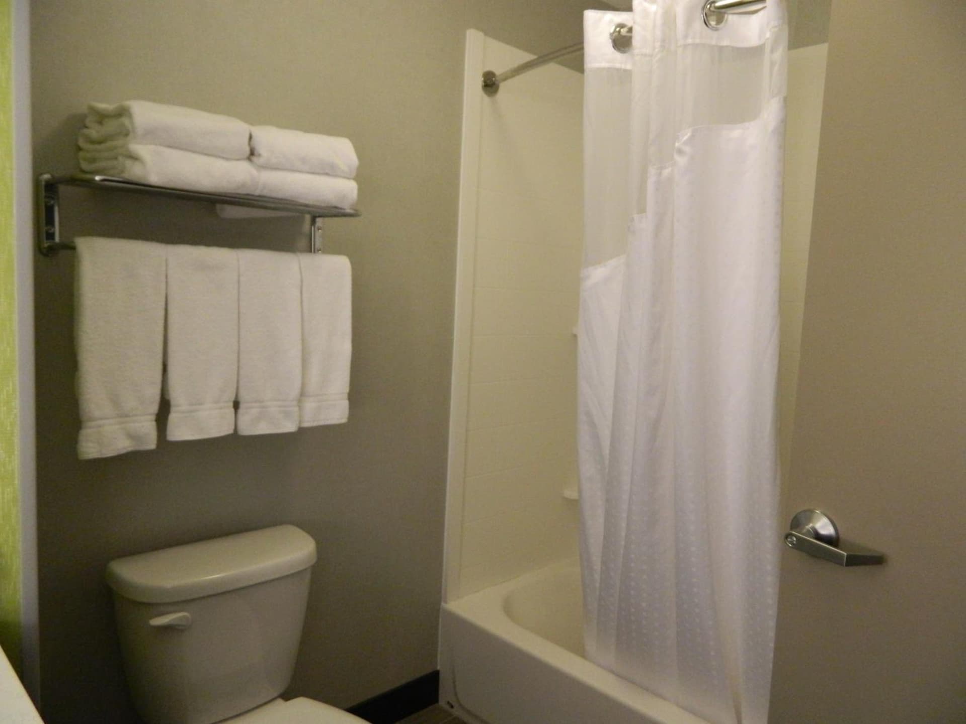 Holiday Inn Express & Suites Shippensburg by IHG gallery photo in Shippensburg, PA — image 14