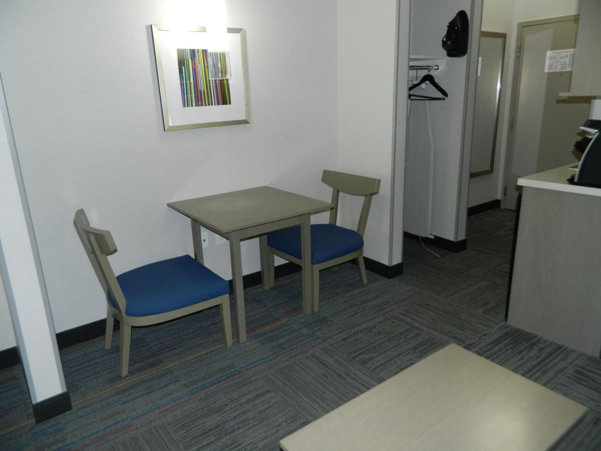 Holiday Inn Express & Suites Shippensburg by IHG interior in Shippensburg, PA — gallery photo 2