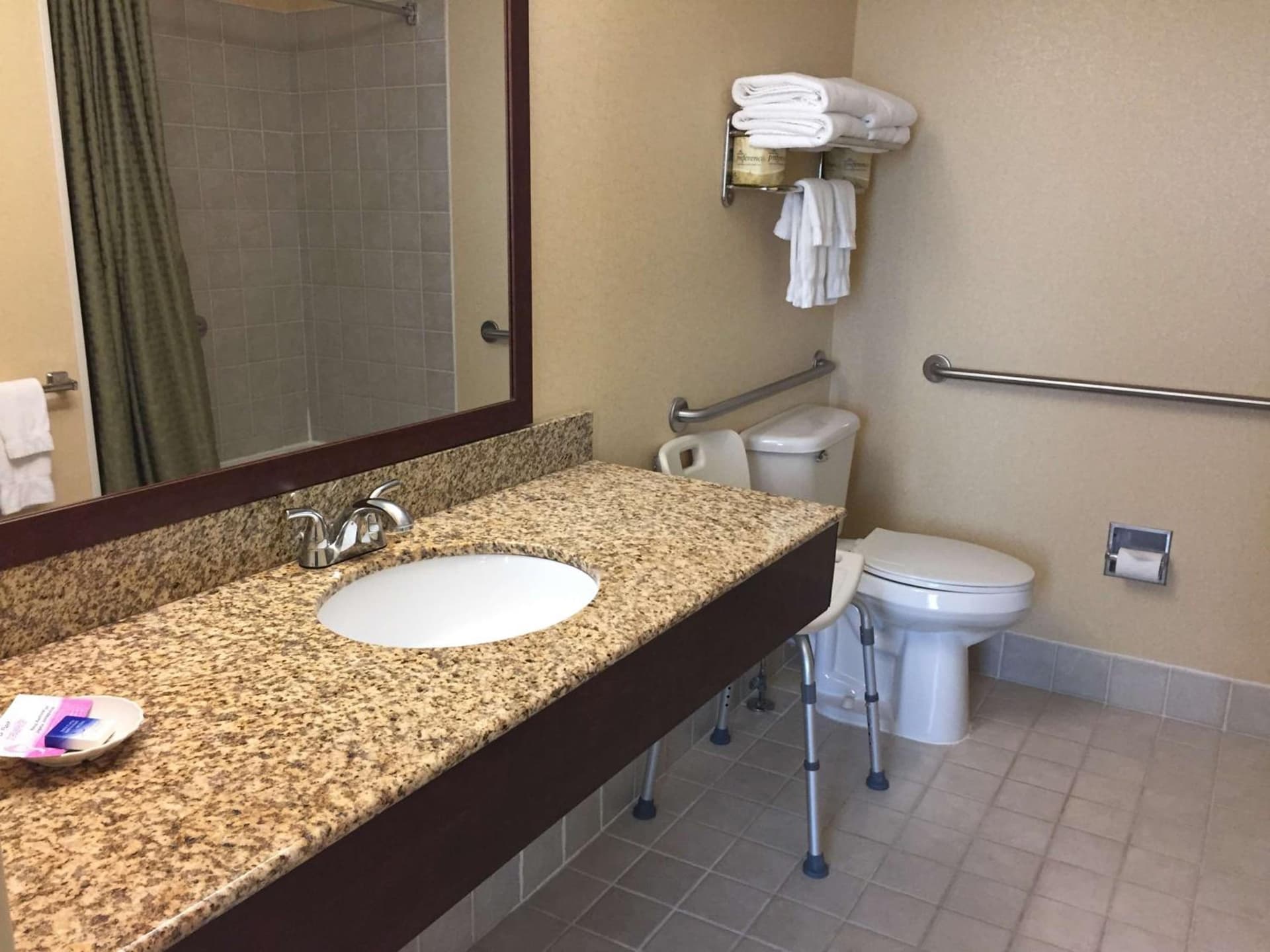 Best Western PLUS Hannaford Inn & Suites gallery photo in Cincinnati, OH — image 20