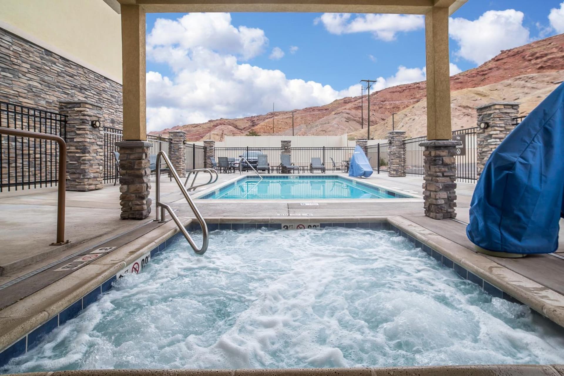 Comfort Suites Moab near Arches National Park interior in Moab, UT — gallery photo 2